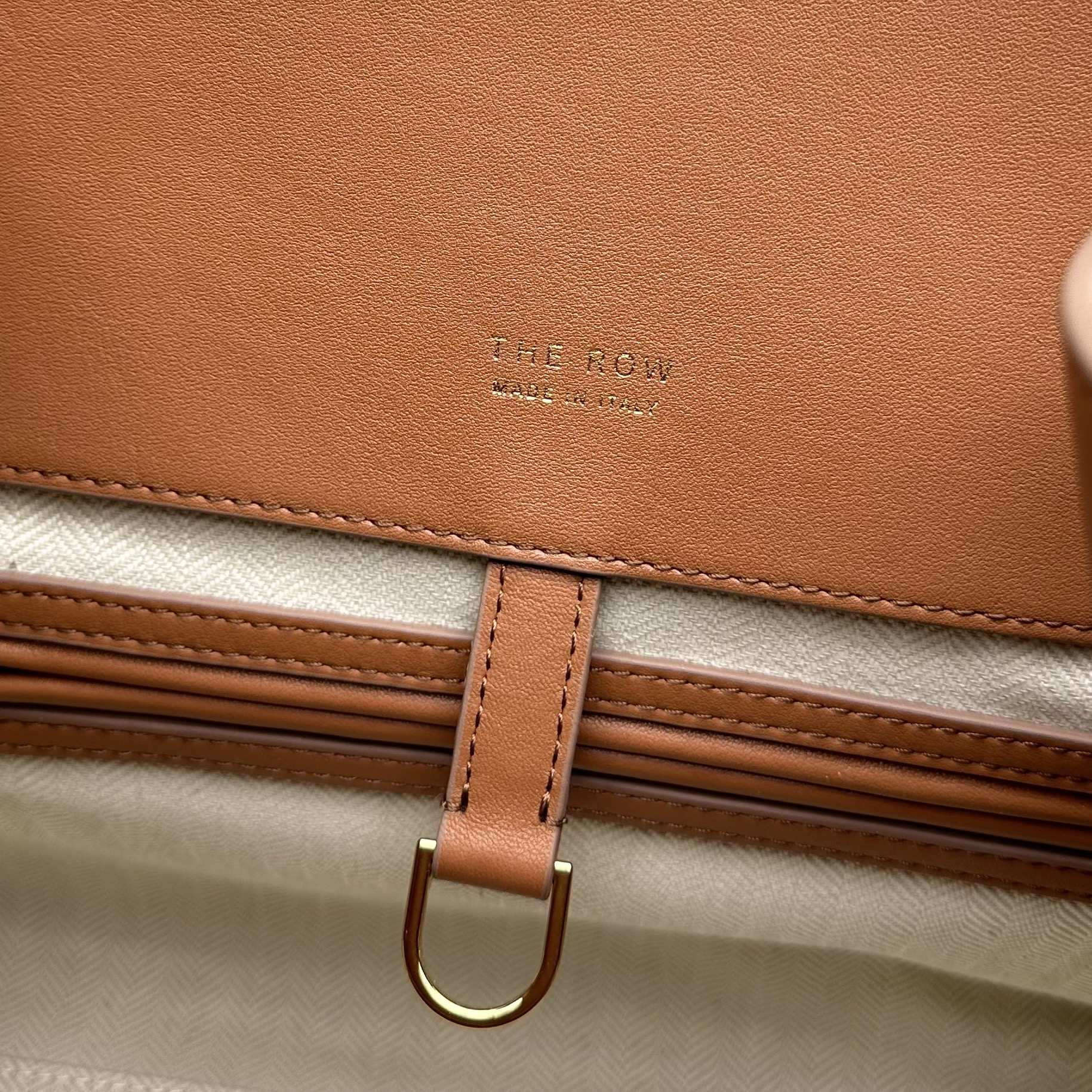 THE ROW MARGAUX 17 43x24x30cm