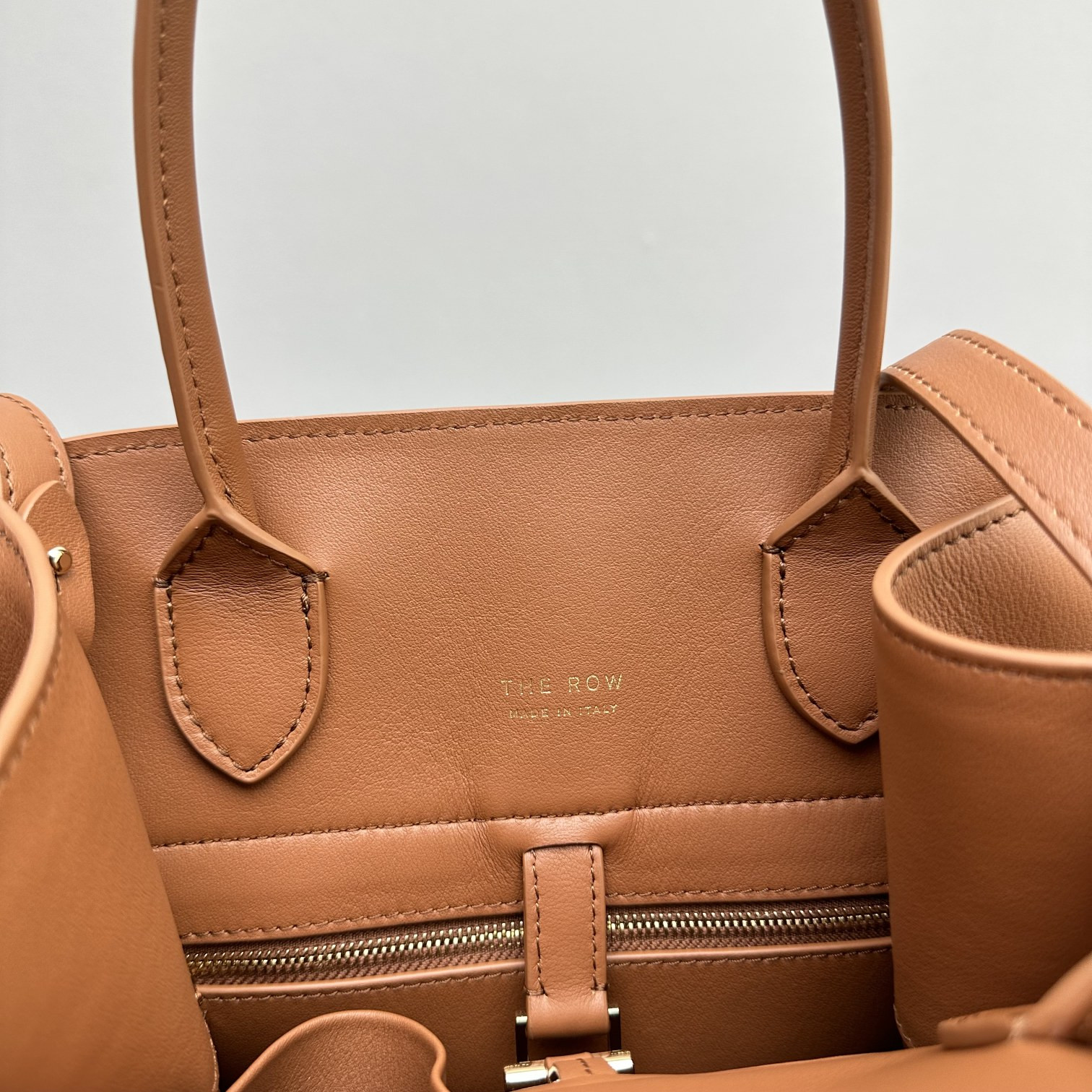 THE ROW Margaux belt 12  32x15x25cm