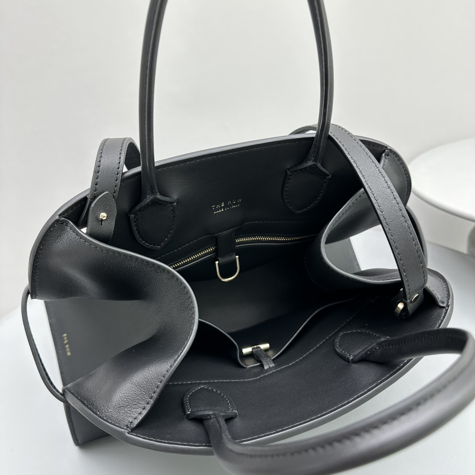 THE ROW Margaux belt 12 32x15x25cm