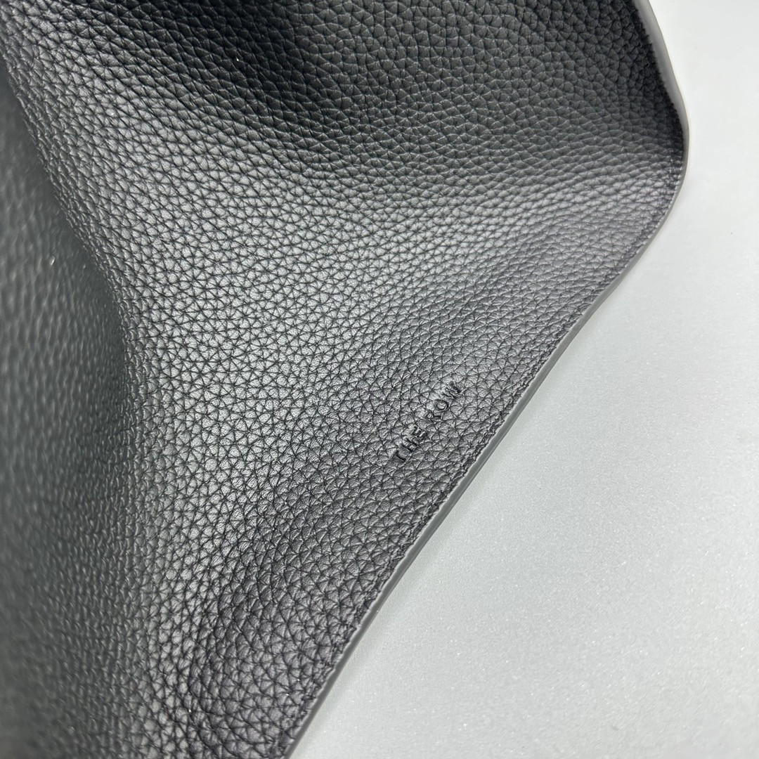 THE ROW MARGAUX 15 38.5x16x30cm