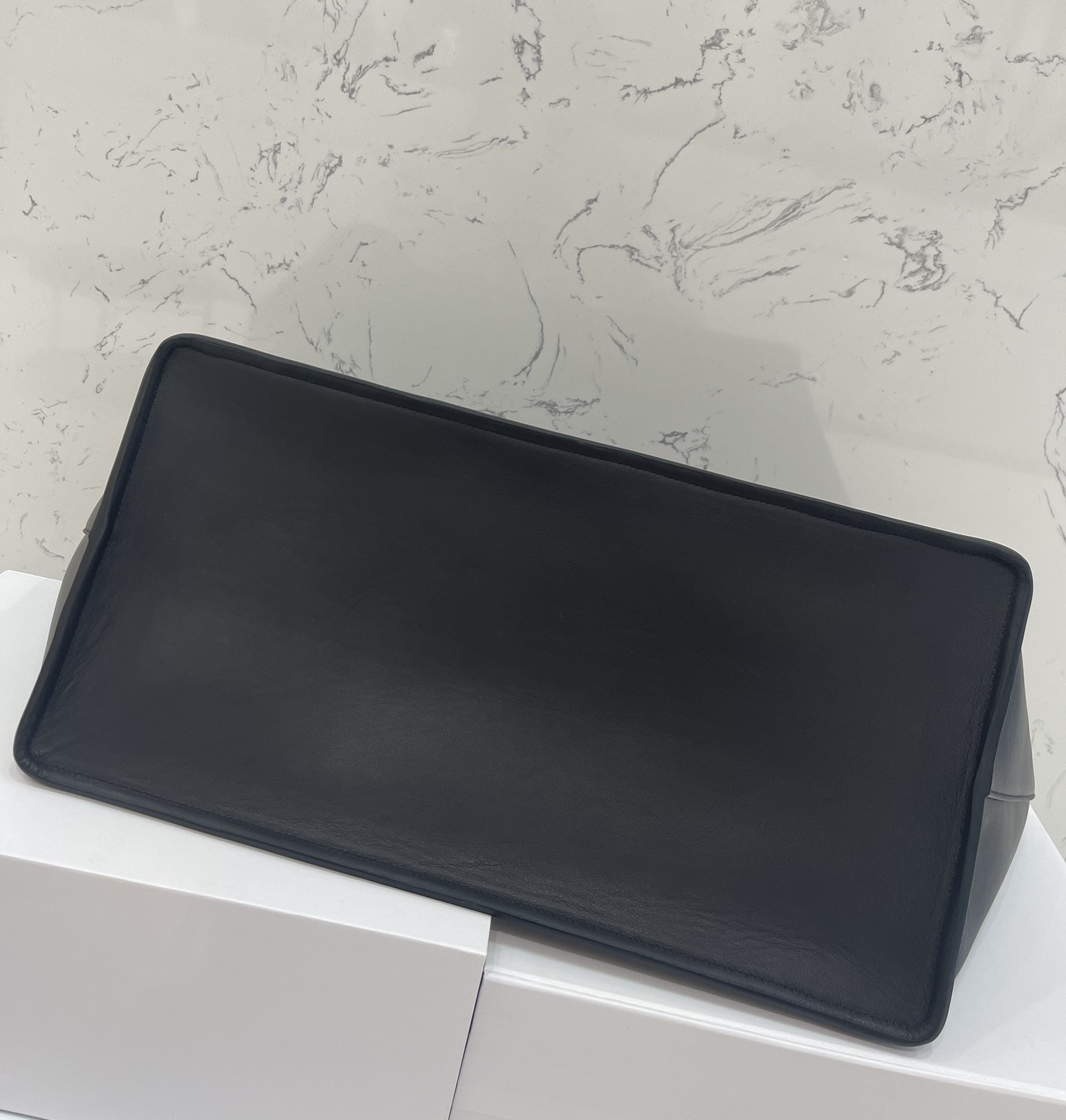 THE ROW EW MARGAUX ldaho bag 53x19x19.5x38cm