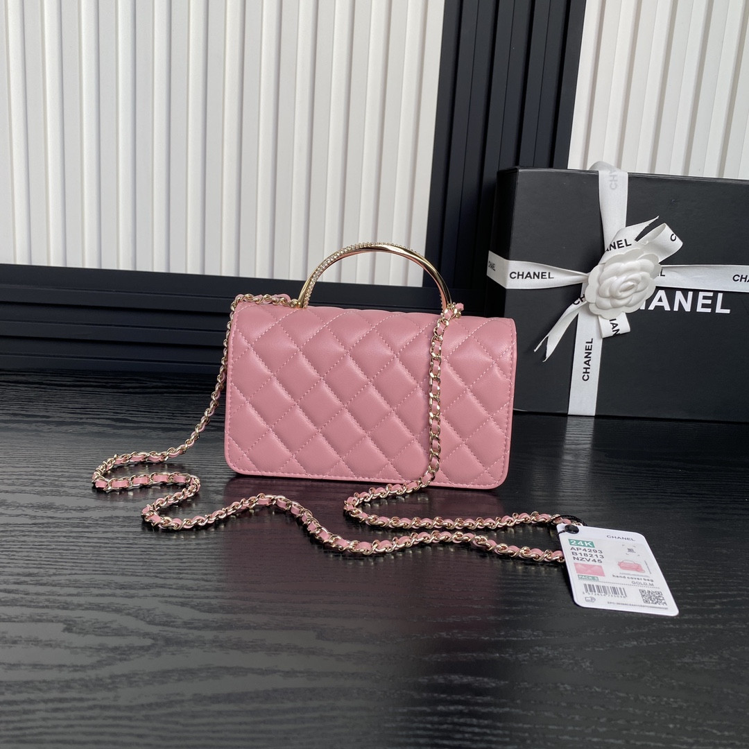 Chanel Clutch With Chain 19cm