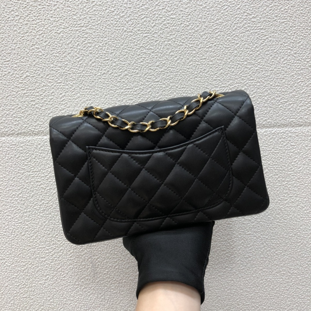 CHANEL MINI FLAP BAG 12 × 20 × 6 cm