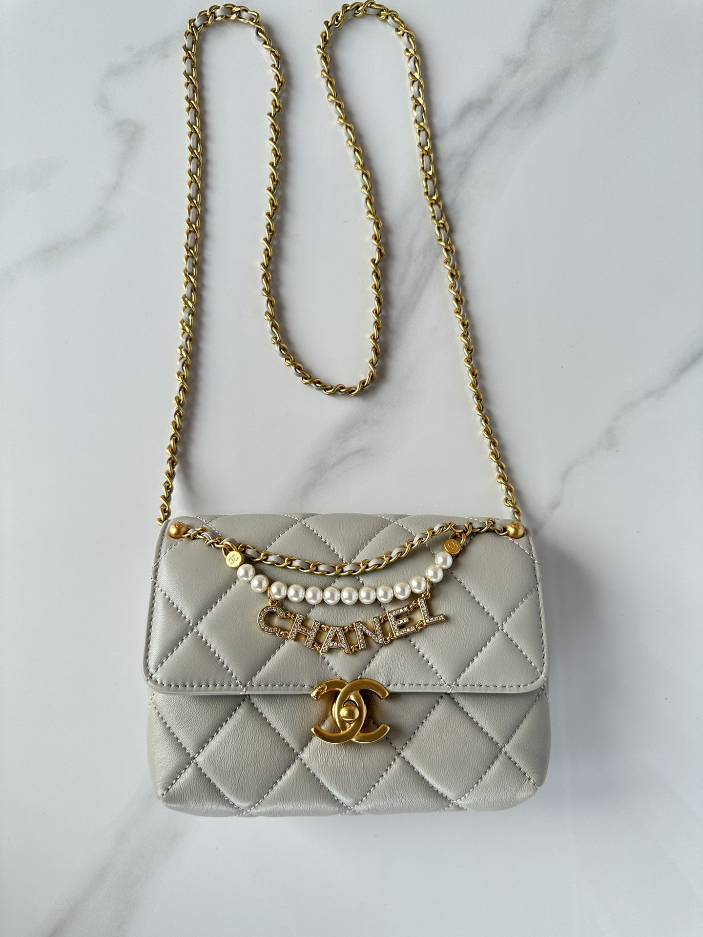 Chanel Mini Flap Bag 19x12.5x8cm