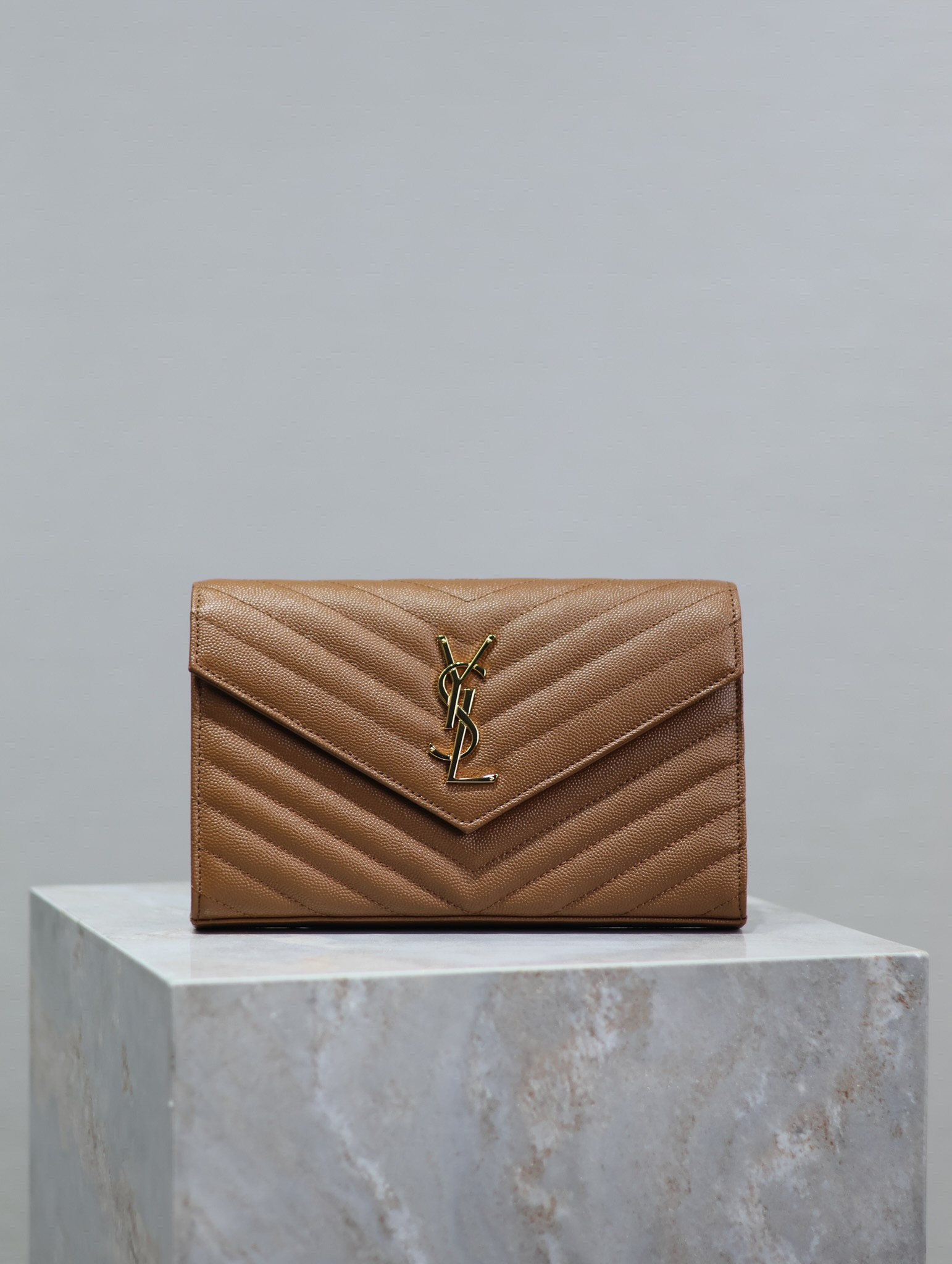 YSL Cassandra Monogram Classic Chain Wallet in Grained Poudre Leather 22.5 x 14 x 4cm