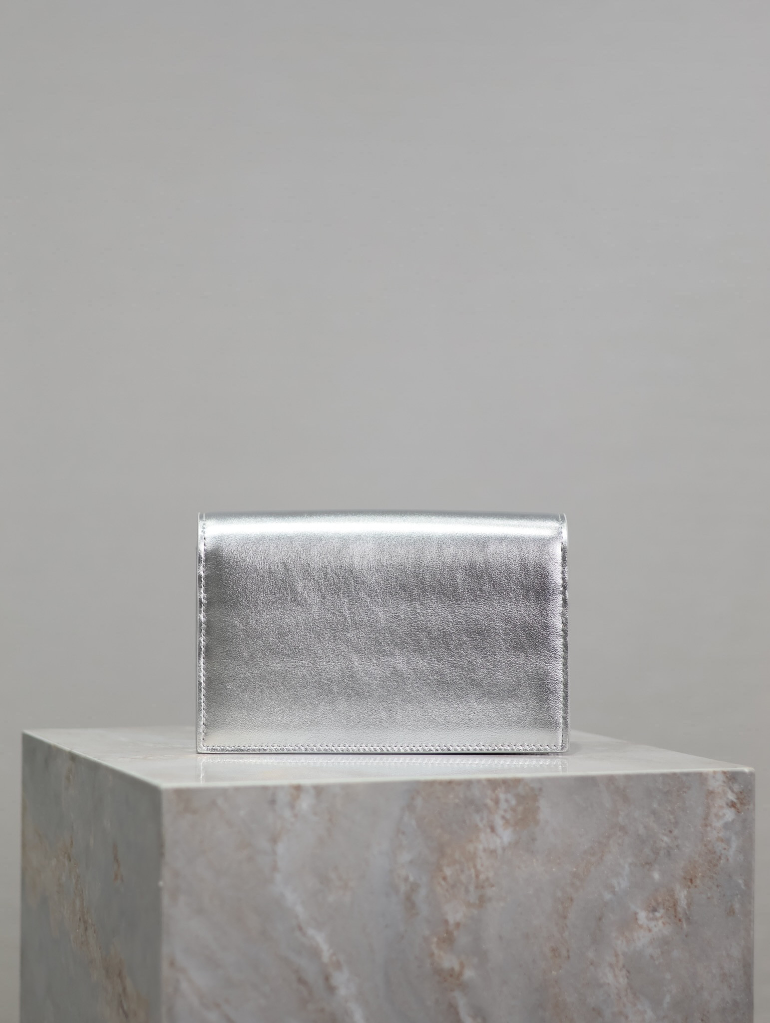 YSL Cassandra WOC envelope chain wallet 19x12.5x3.5cm