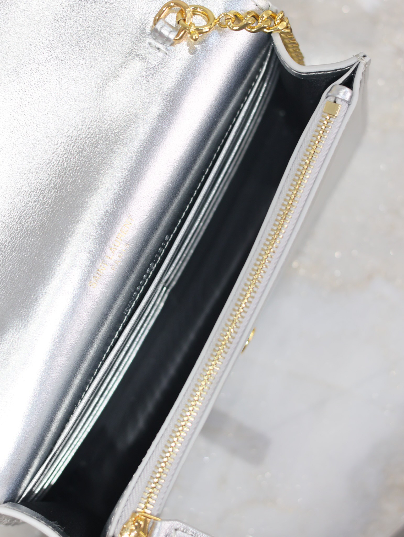 YSL Cassandra WOC envelope chain wallet 19x12.5x3.5cm