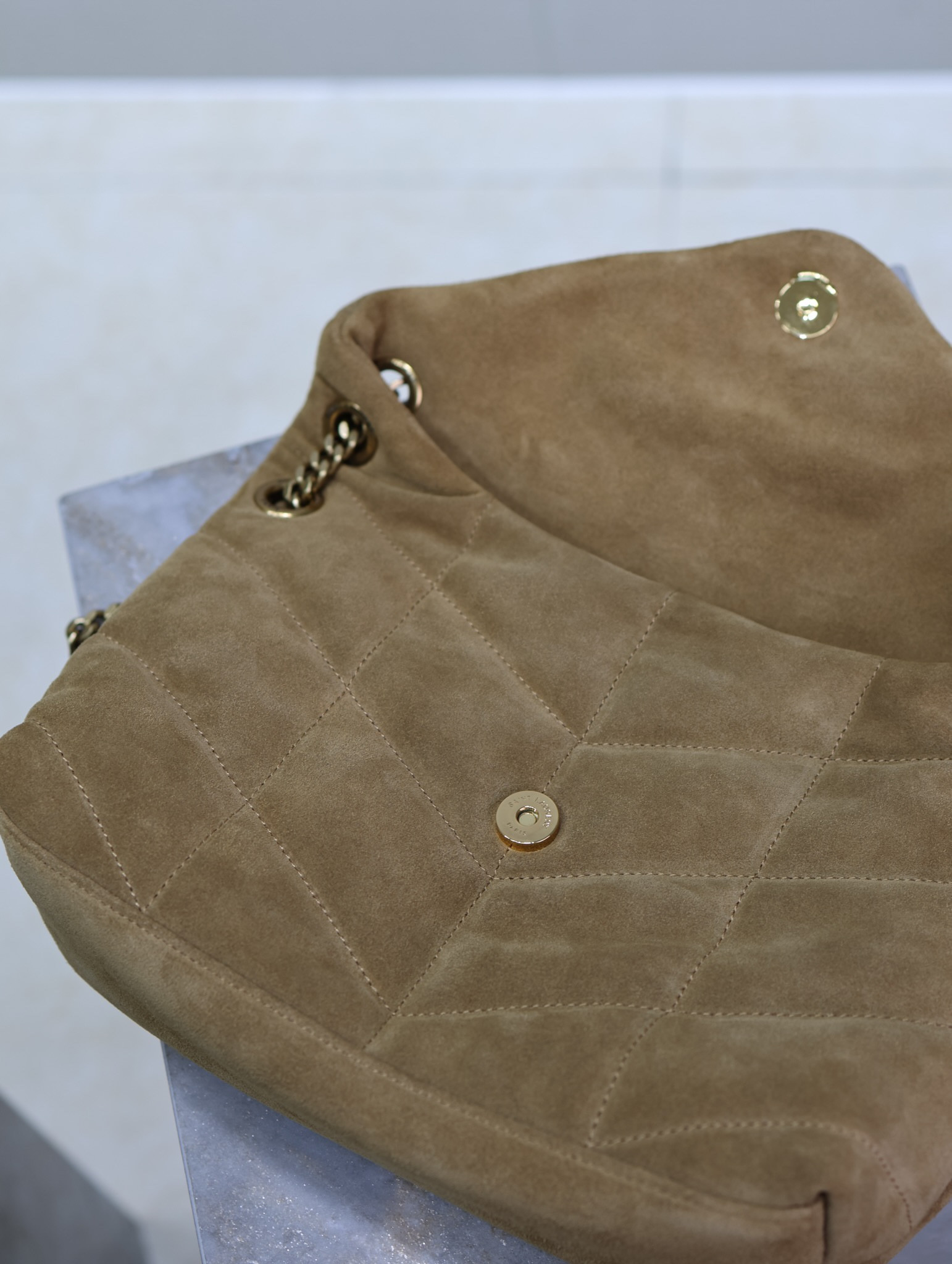 YSL Loulou Small Puffer (Suede) 29 x 17 x 11cm