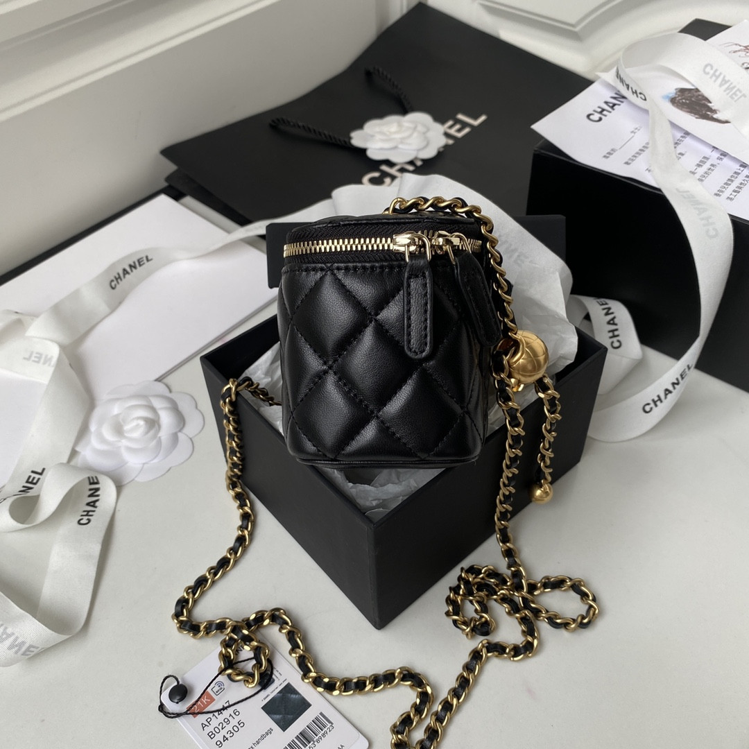 Chanel MINI box BAG