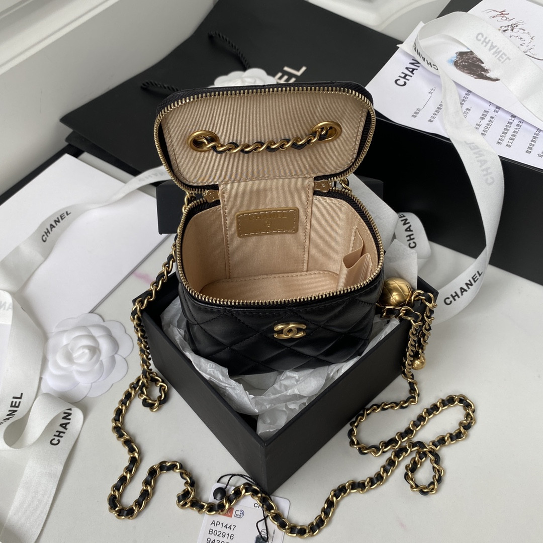 Chanel MINI box BAG