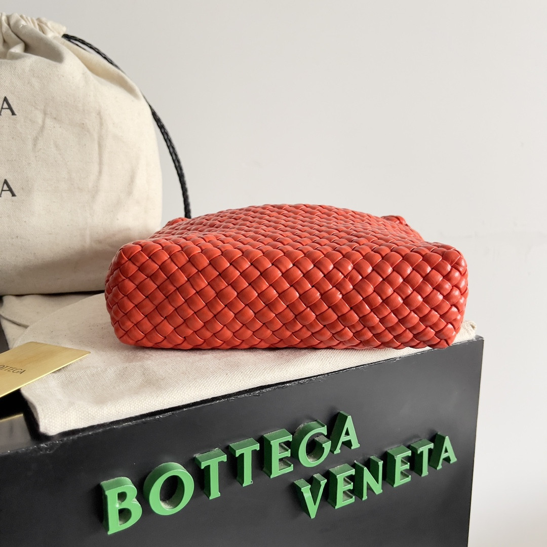 Bottega Veneta Small Tosca 16.5x20x7cm