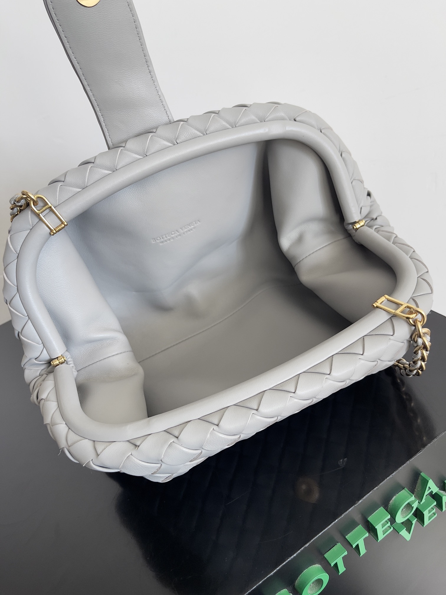 Bottega Veneta Lauren 1980 16.5x31.5x11cm