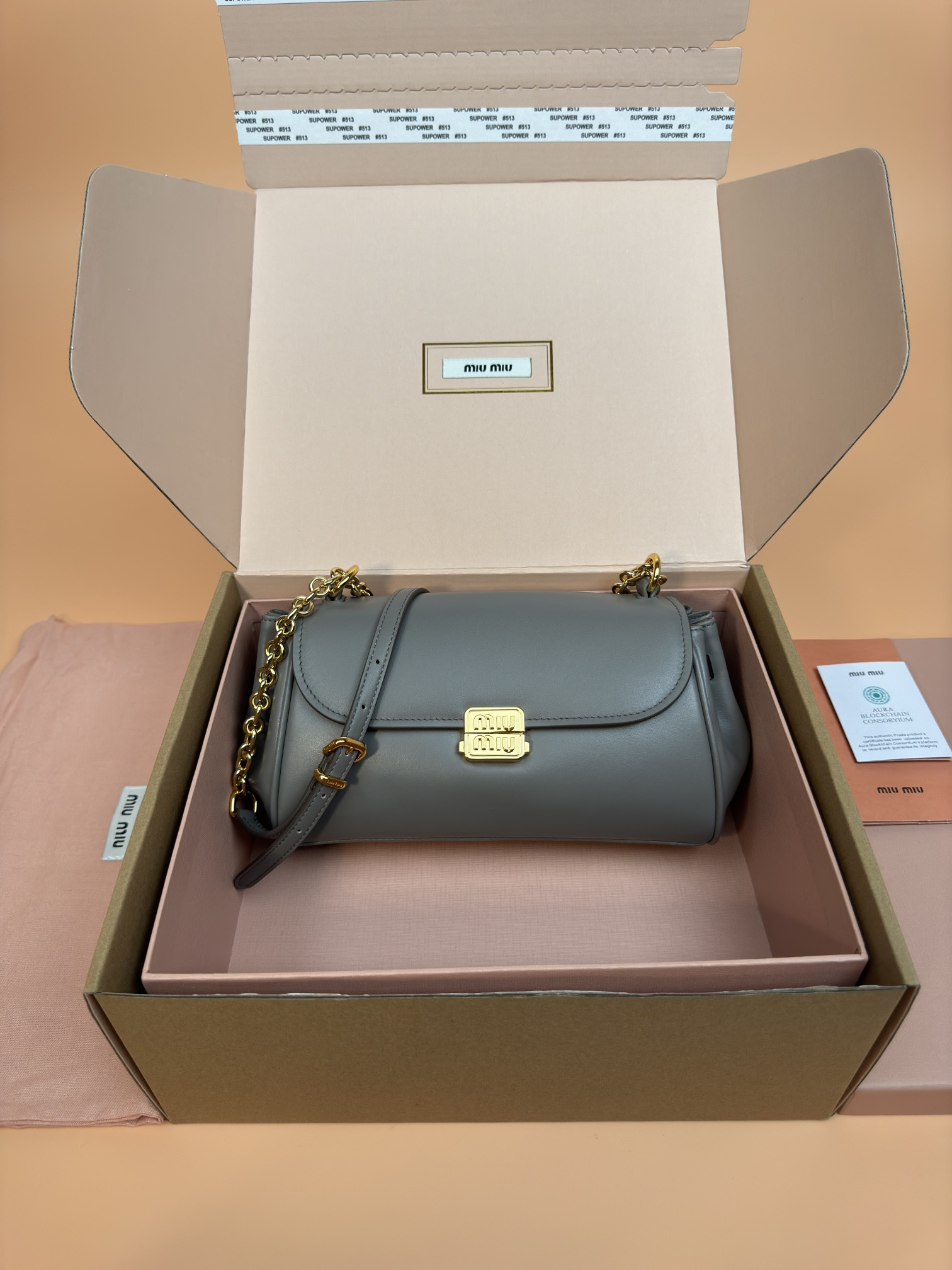 Miu Miu Leather shoulder bag 13.5x24x9cm