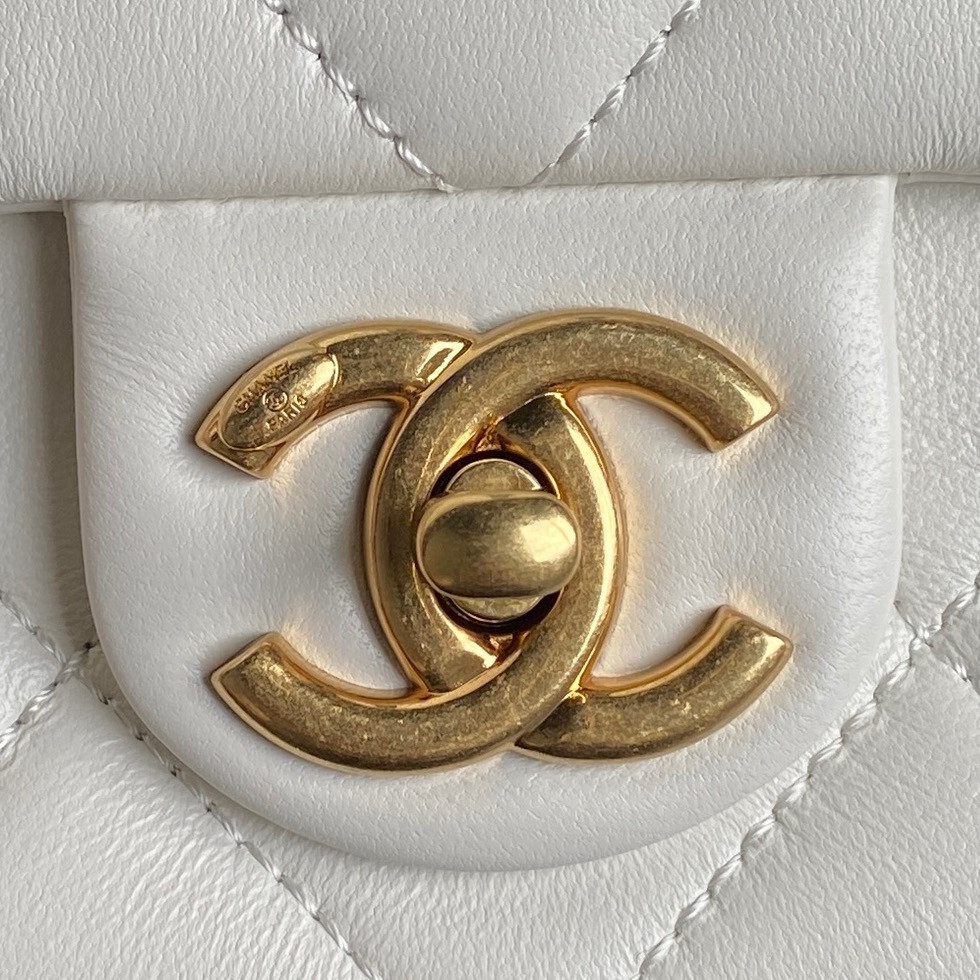 CHANEL FALL-WINTER 2024-25 SMALL FLAP BAG 13x21x7cm