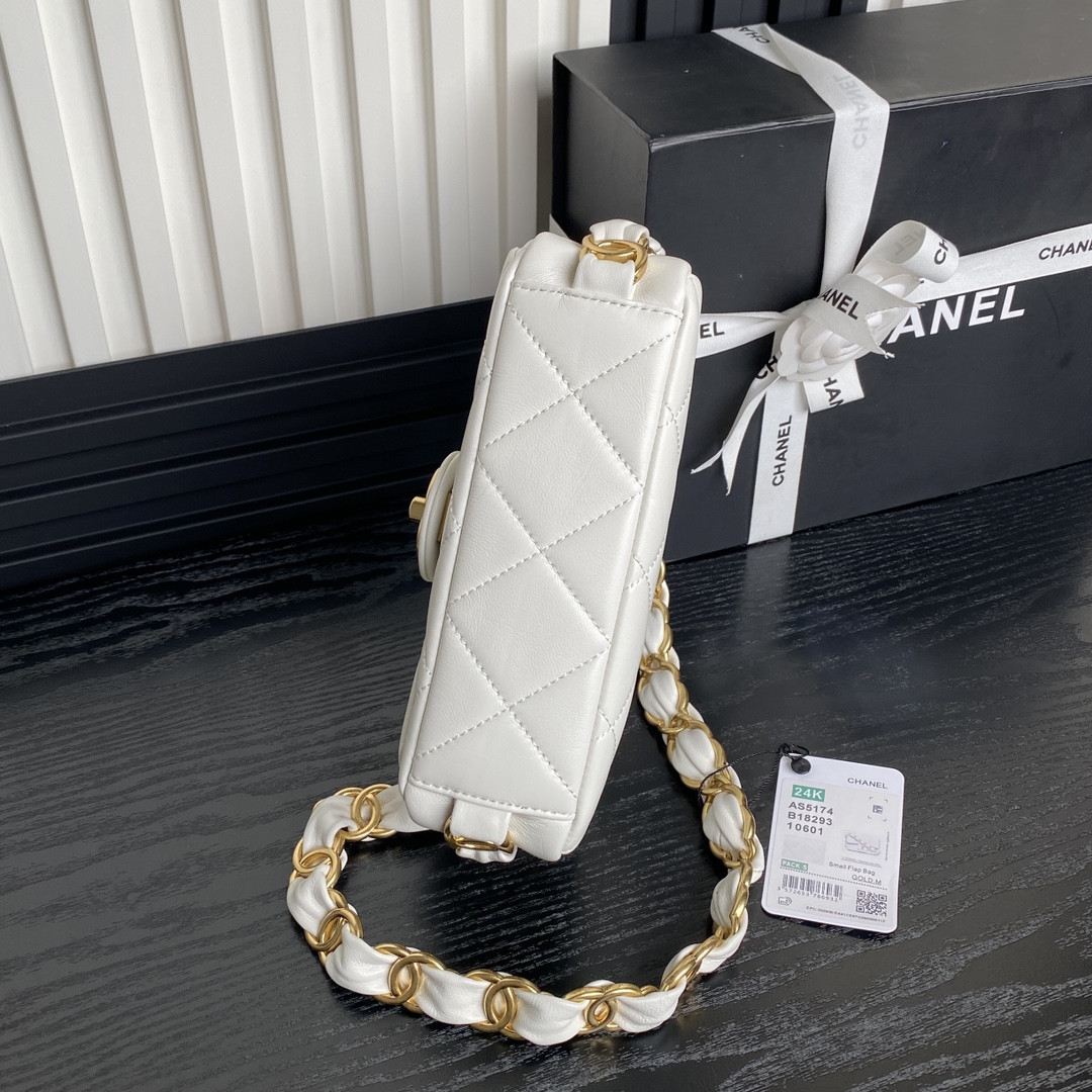 CHANEL FALL-WINTER 2024-25 SMALL FLAP BAG 13x21x7cm