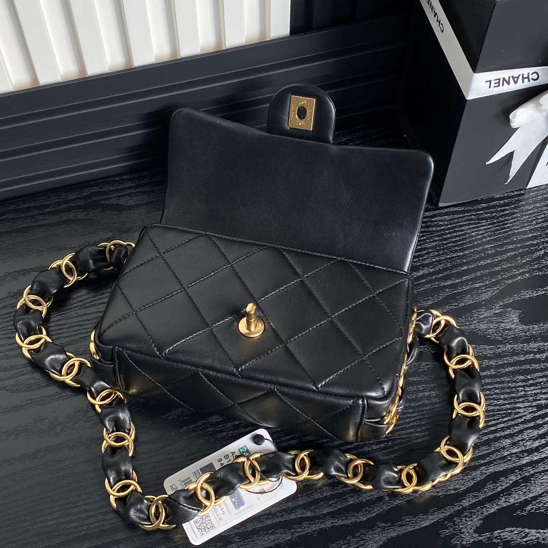 CHANEL FALL-WINTER 2024-25 SMALL FLAP BAG 13x21x7cm