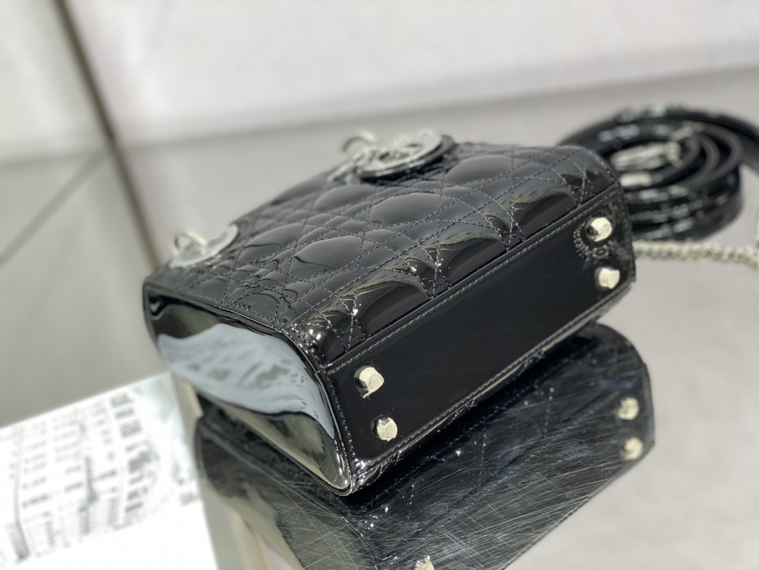 Mini Lady Dior Bag Patent Cannage Calfskin 17 x 15 x 7 cm