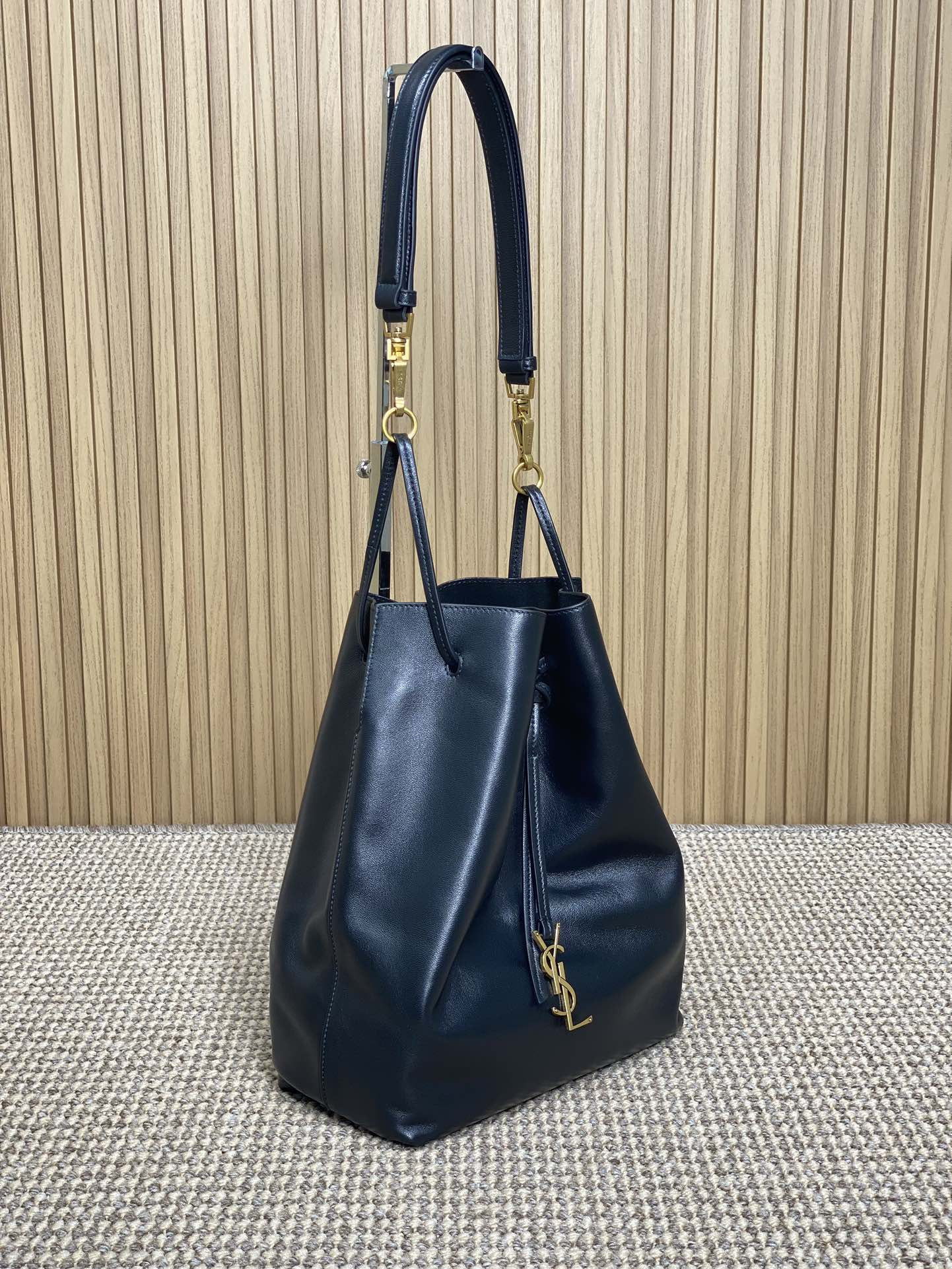 YSL PARIS VII pochon in lambskin 24X30X12cm