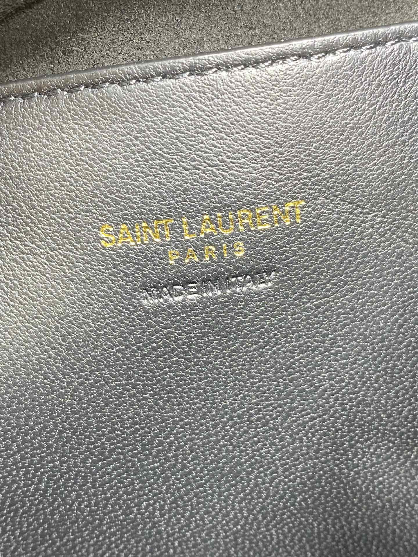 YSL PARIS VII pochon in lambskin 24X30X12cm