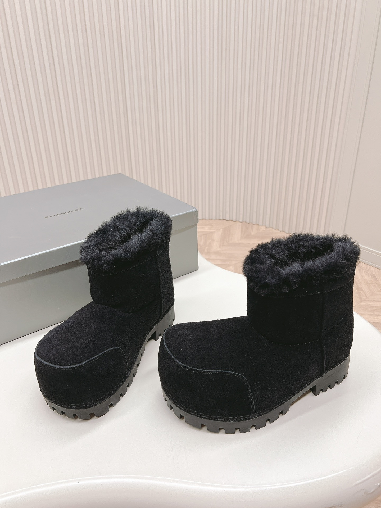 UA Balenciaga Snow Boot