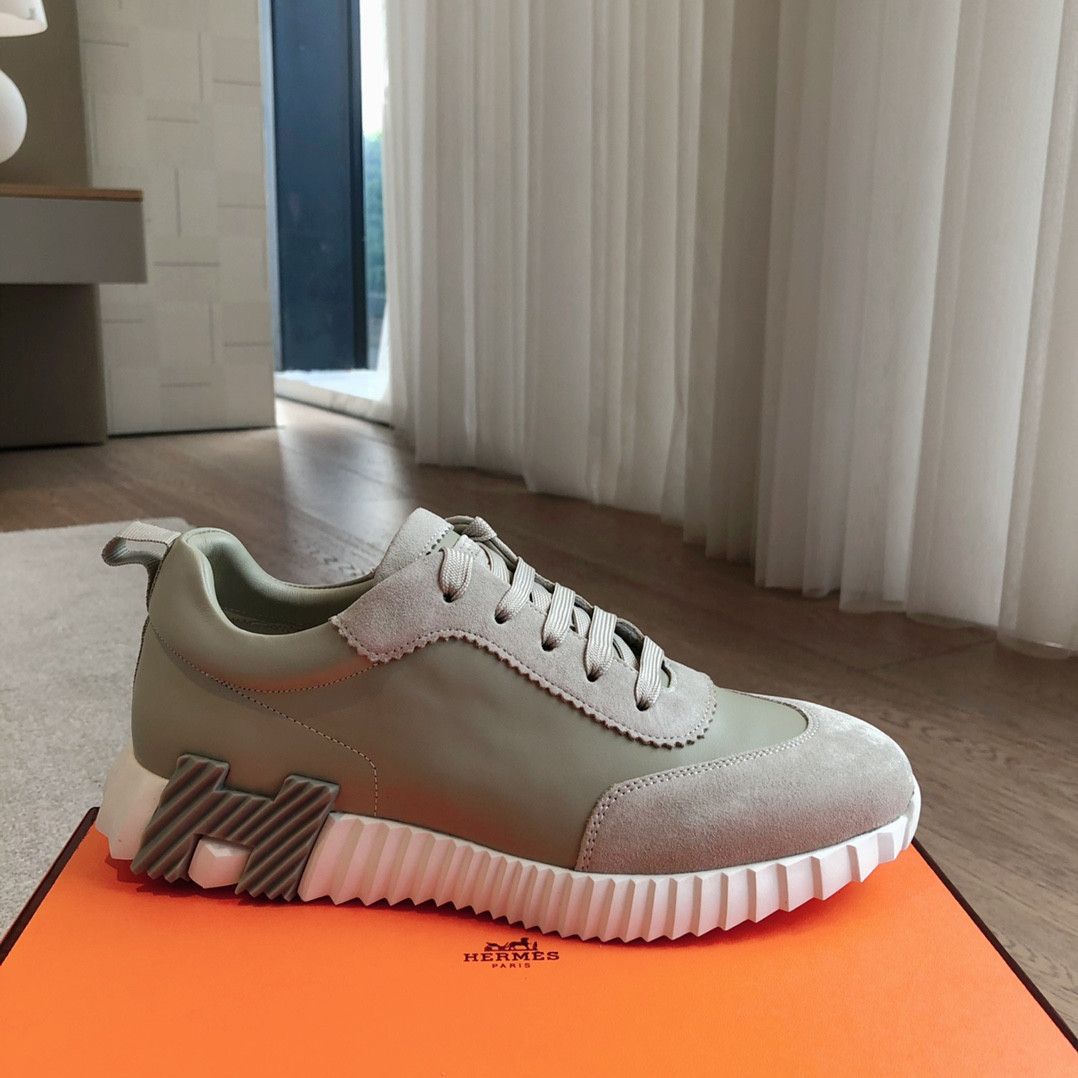 UA Hermès Bouncing Sneaker