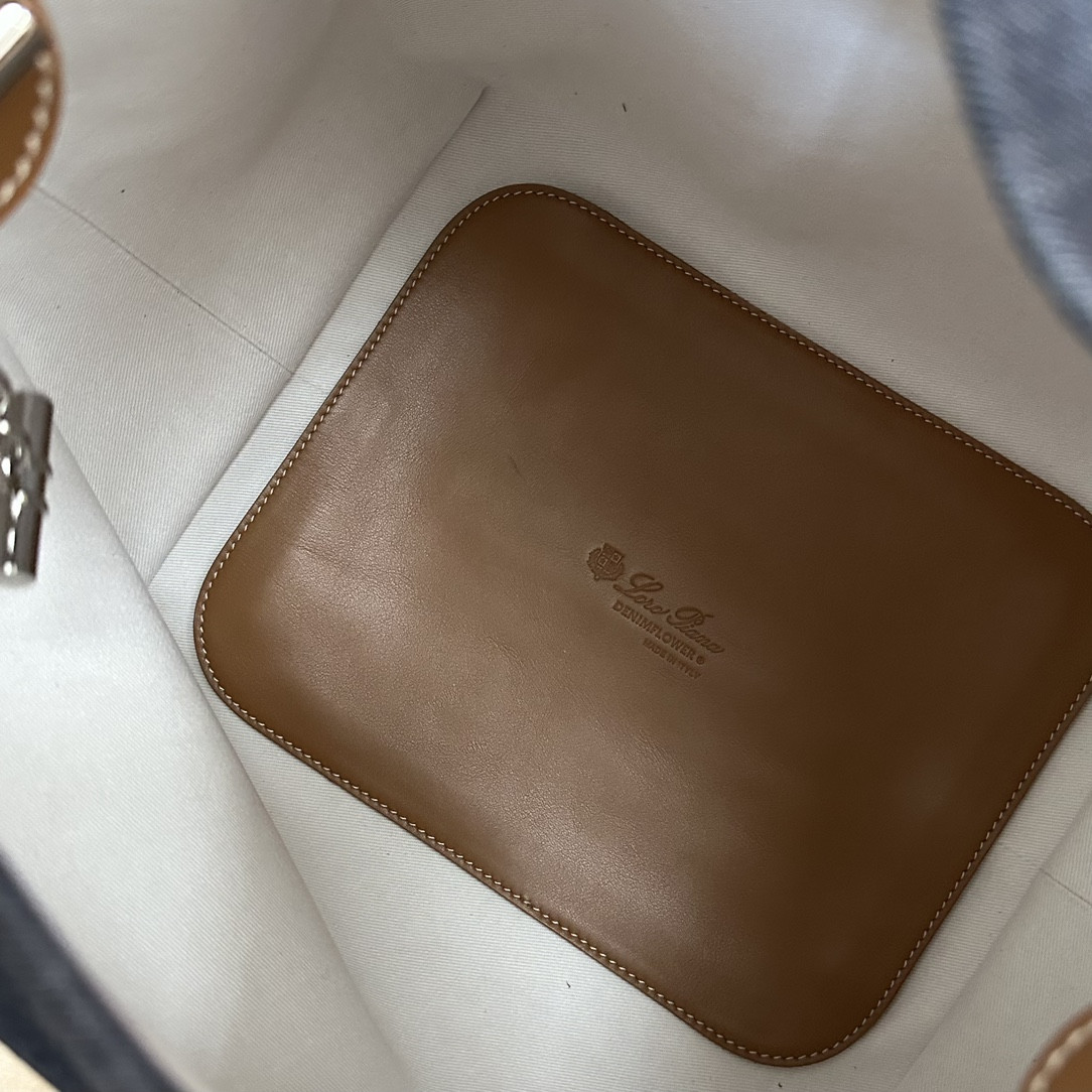 Loro Piana Large Bale Cotton bag 24x20x27cm