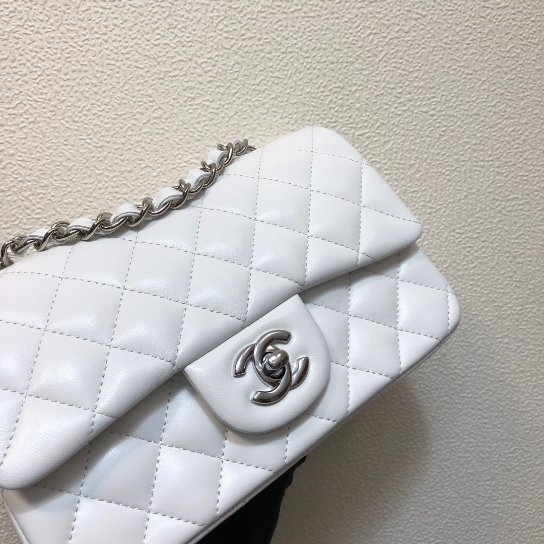 CHANEL MINI FLAP BAG white 12 × 20 × 6 cm