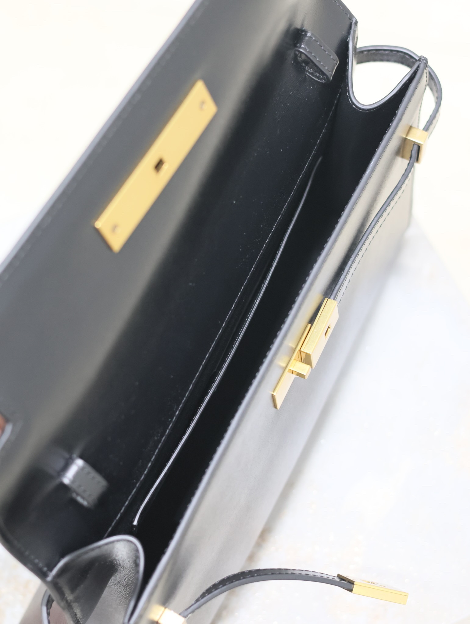 YSL MEDIUM MANHATTAN in BOX SAINT LAURENT 29x20x7.5cm