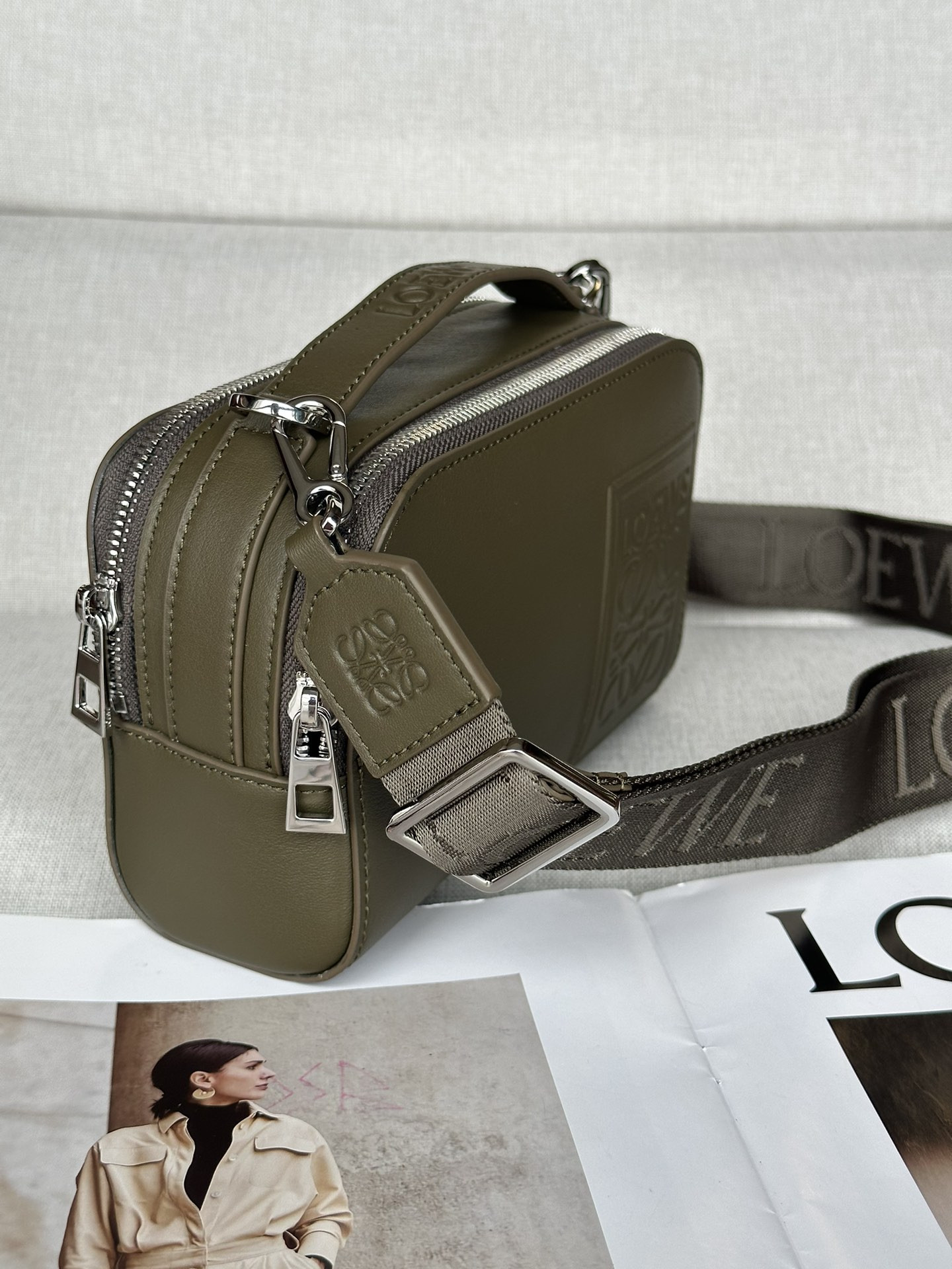 Loewe Mini Camera Crossbody bag in satin calfskin 13x18x8.5cm
