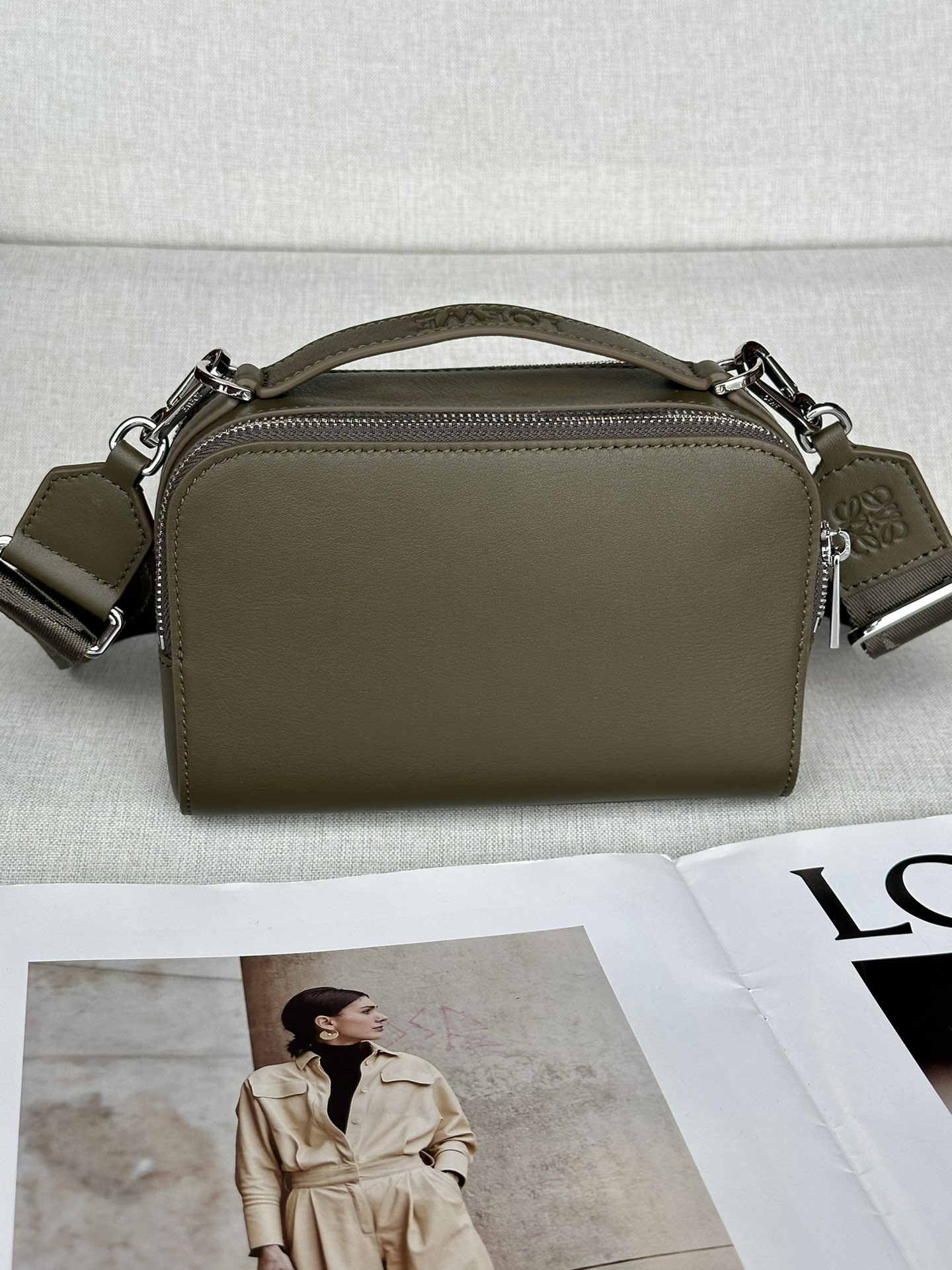 Loewe Mini Camera Crossbody bag in satin calfskin 13x18x8.5cm