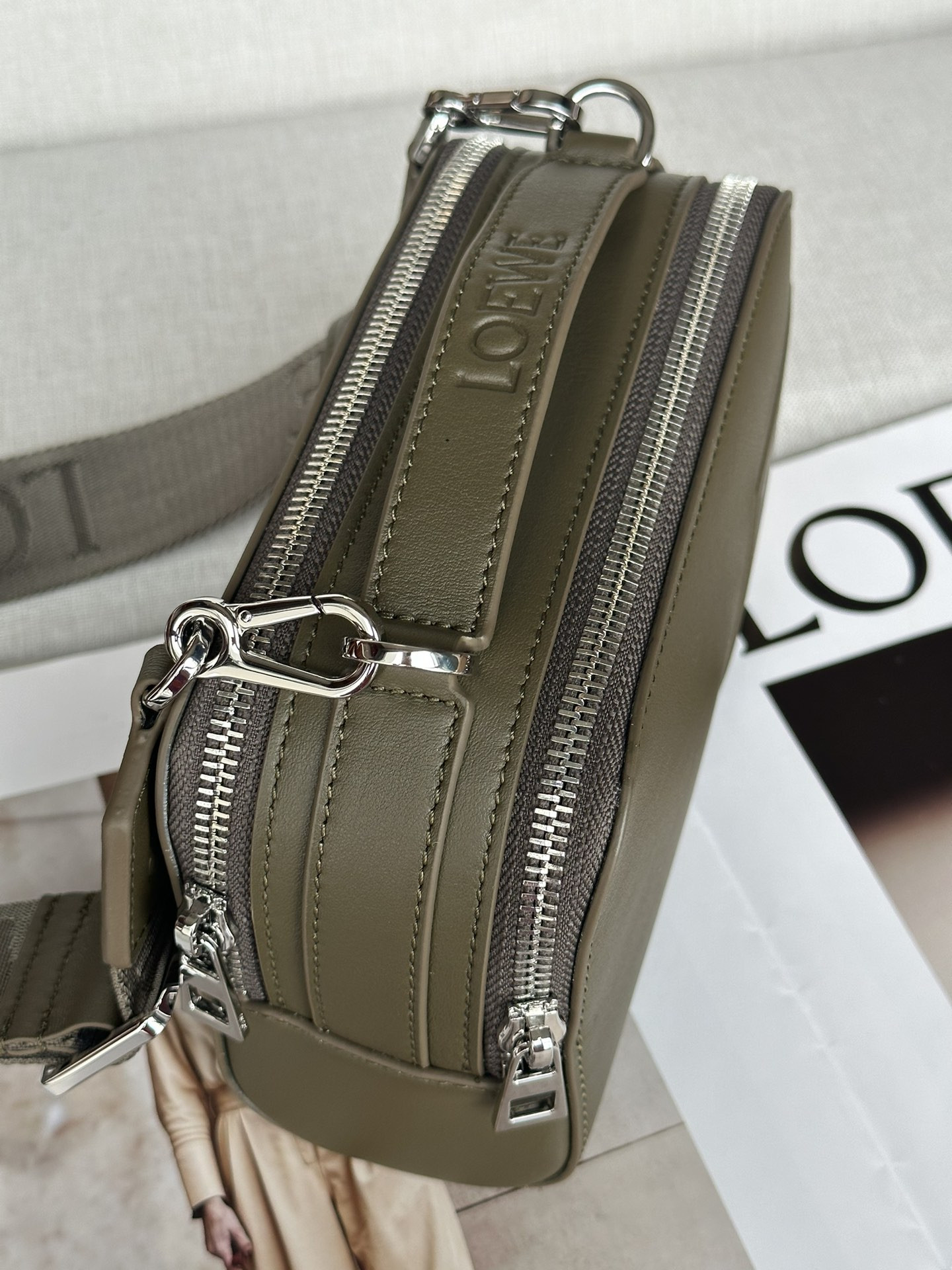 Loewe Mini Camera Crossbody bag in satin calfskin 13x18x8.5cm