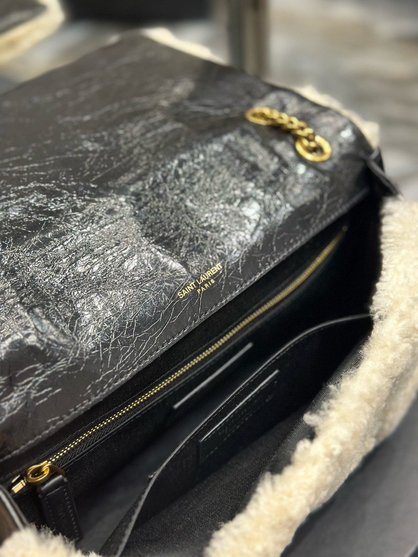 YSL Jamie Medium 25×15×7.5cm