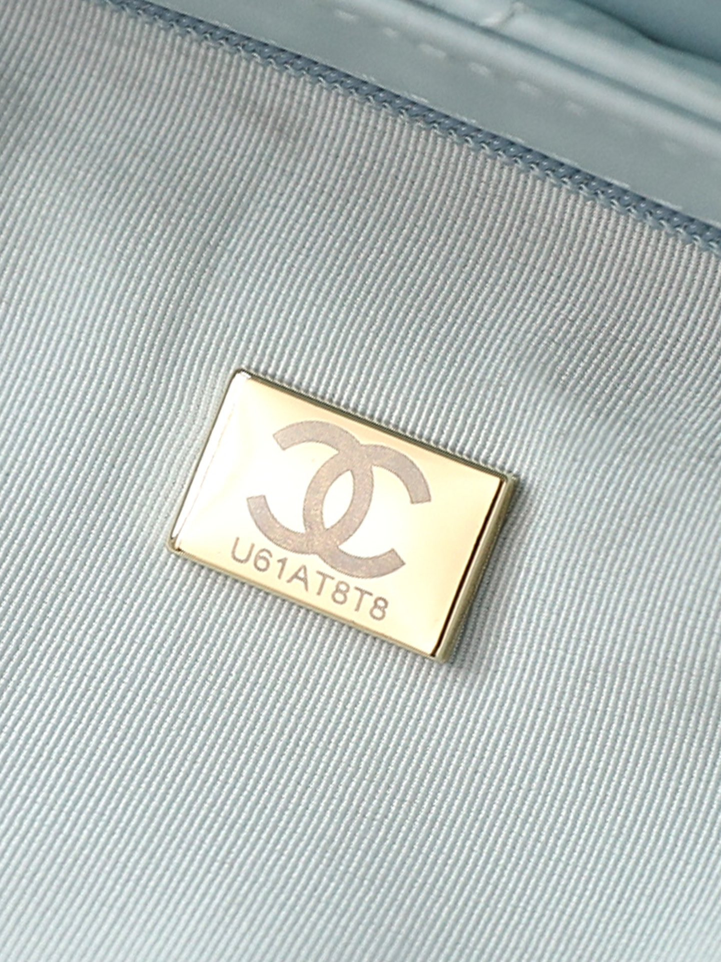 Chanel 23K Kelly 19x13x7cm