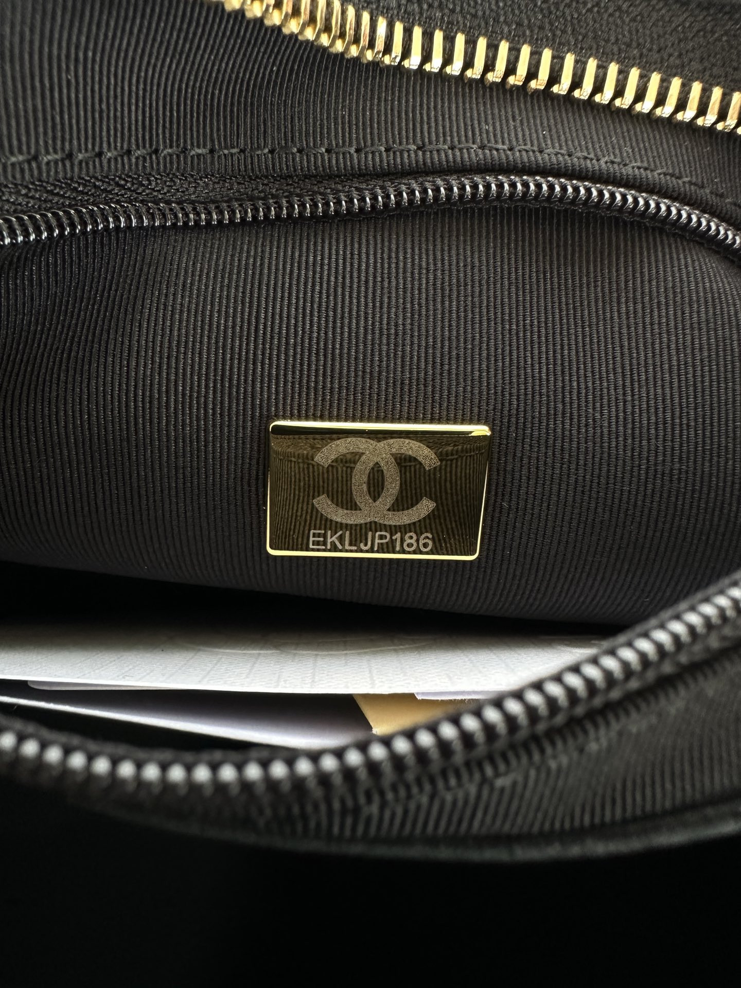 Chanel Hobo Handbag 30×35×9cm