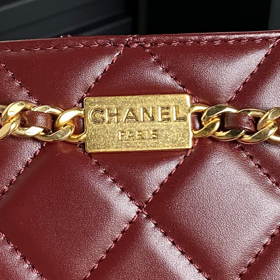 Chanel 24K Handbag 16×21×7cm