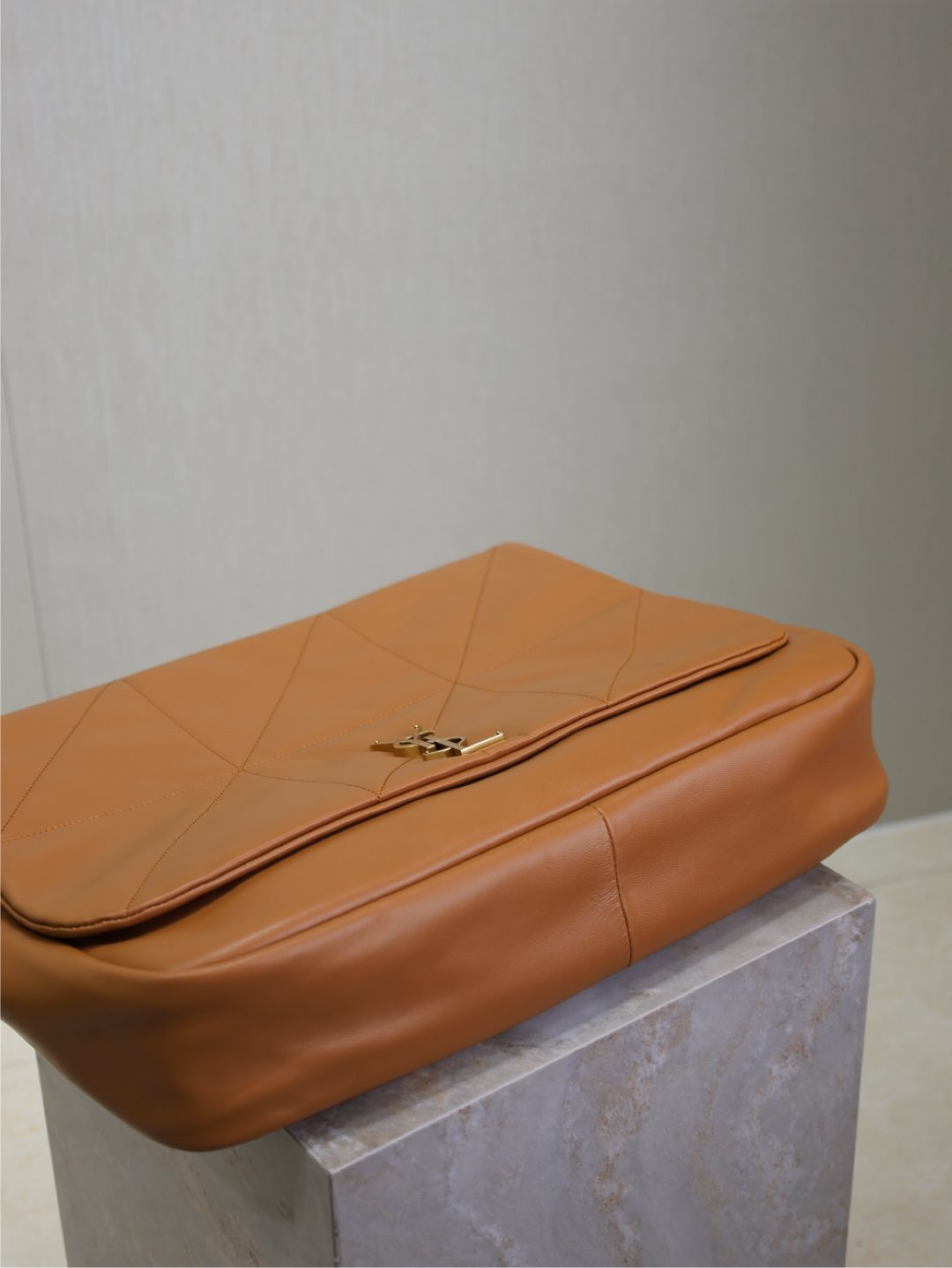 YSL large jamie 4.3 in lambskin 43x29x9cm