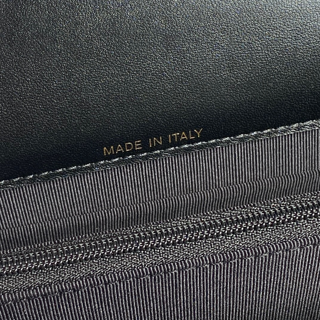 Chanel 24B trendy cc 18.5cm