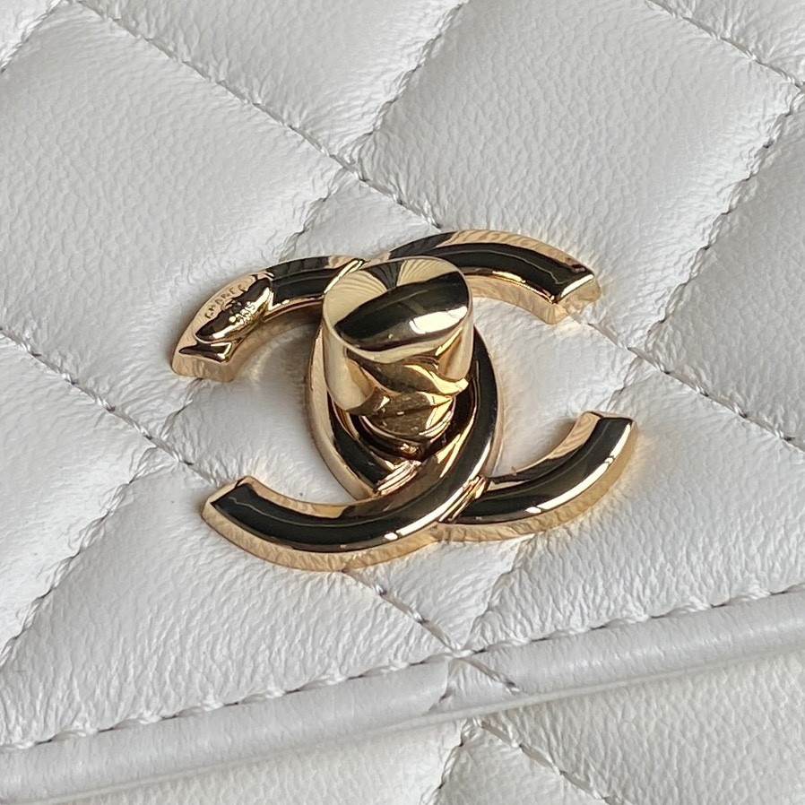 Chanel 24B trendy cc 18.5cm