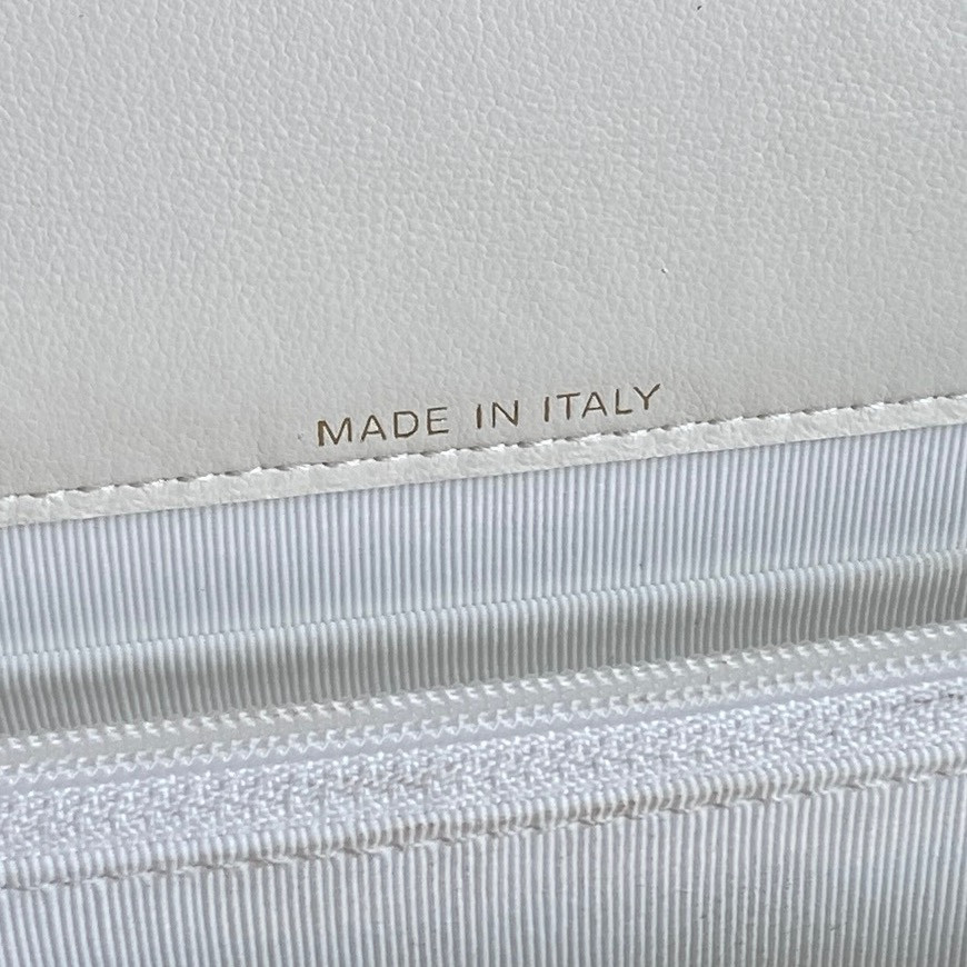 Chanel 24B trendy cc 18.5cm