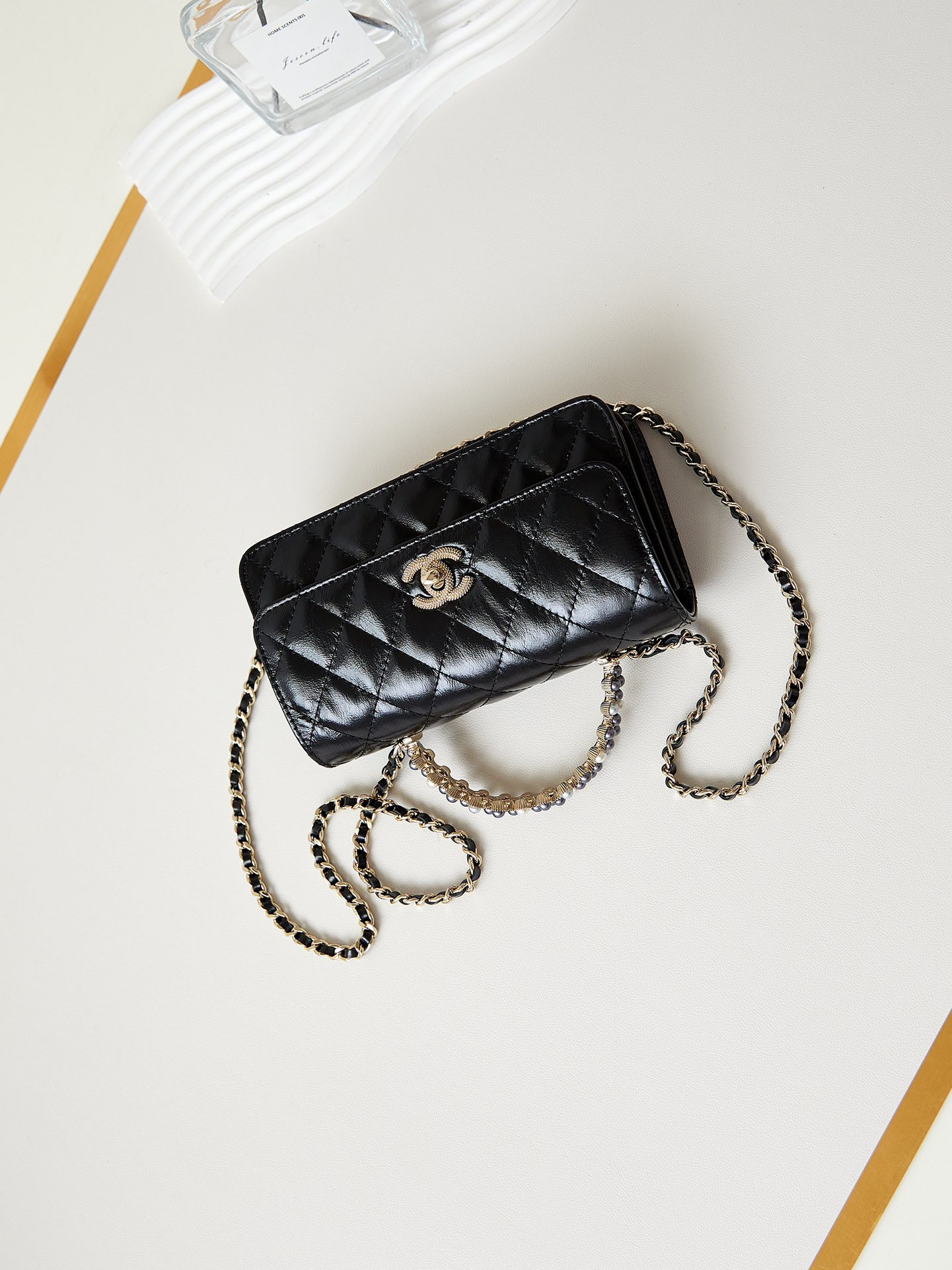 Chanel 24P woc CLASSIC WALLET ON CHAIN 11x18.5x6cm