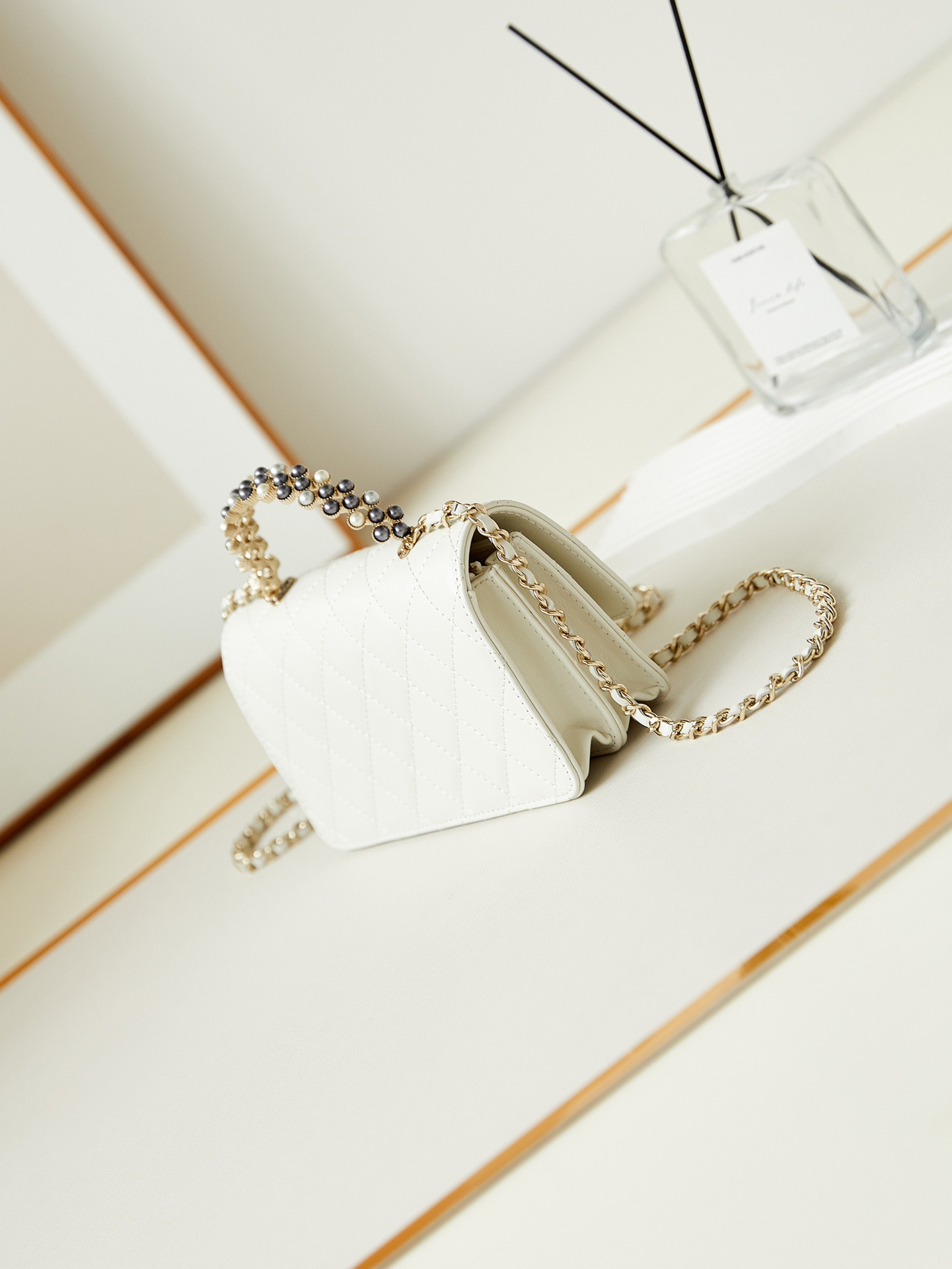 Chanel 24P woc CLASSIC WALLET ON CHAIN 11x18.5x6cm