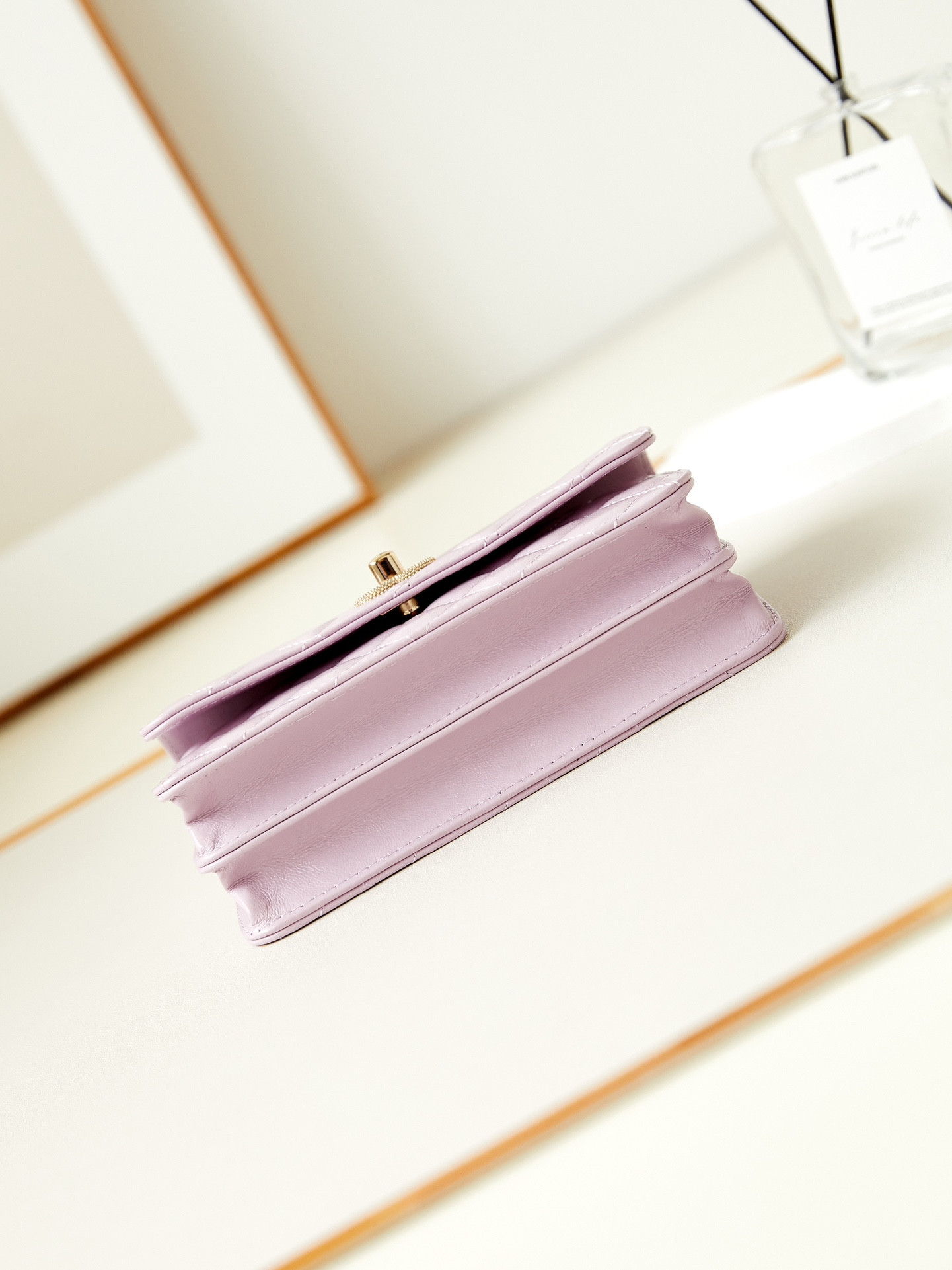 Chanel 24P woc CLASSIC WALLET ON CHAIN 11x18.5x6cm