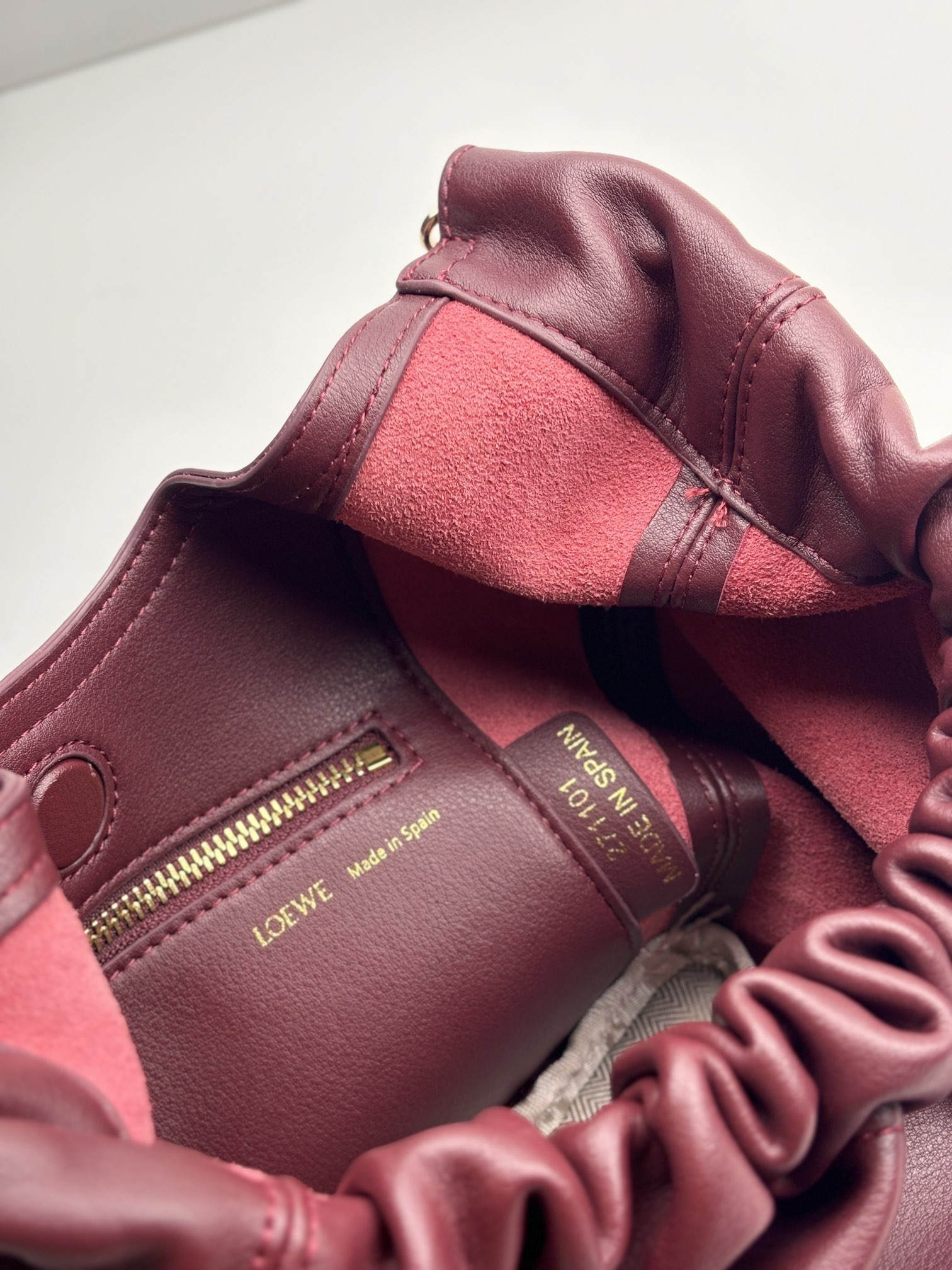 LOEWE Medium Squeeze bag in mellow nappa lambskin 34x33x13.5cm