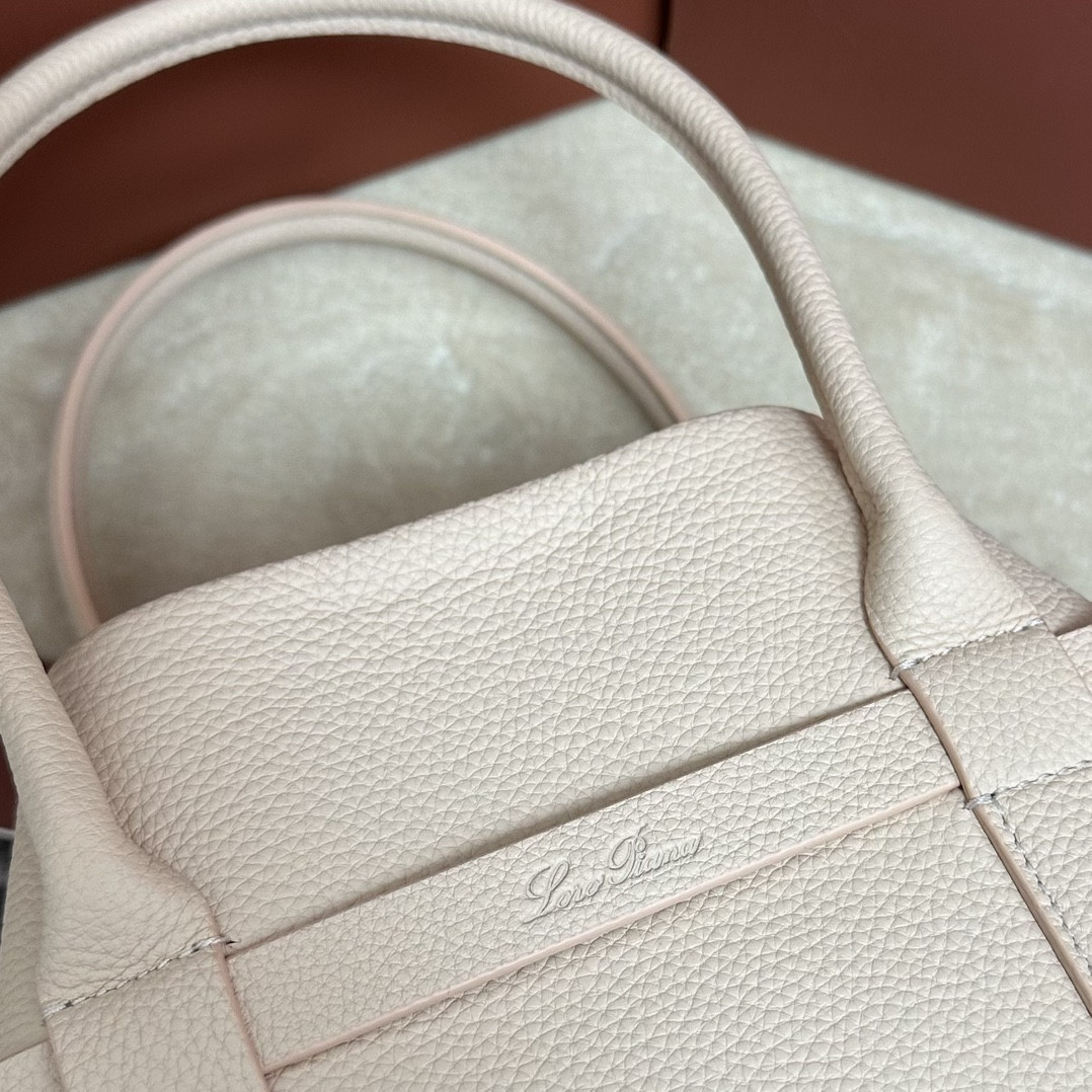Loro Piana Small Ghiera Shopper 28x19x12cm