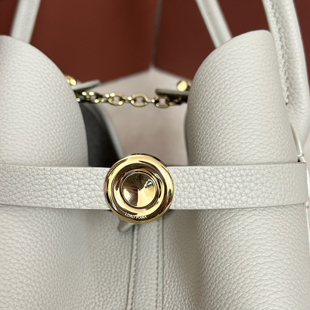 Loro Piana Small Ghiera Shopper 28x19x12cm