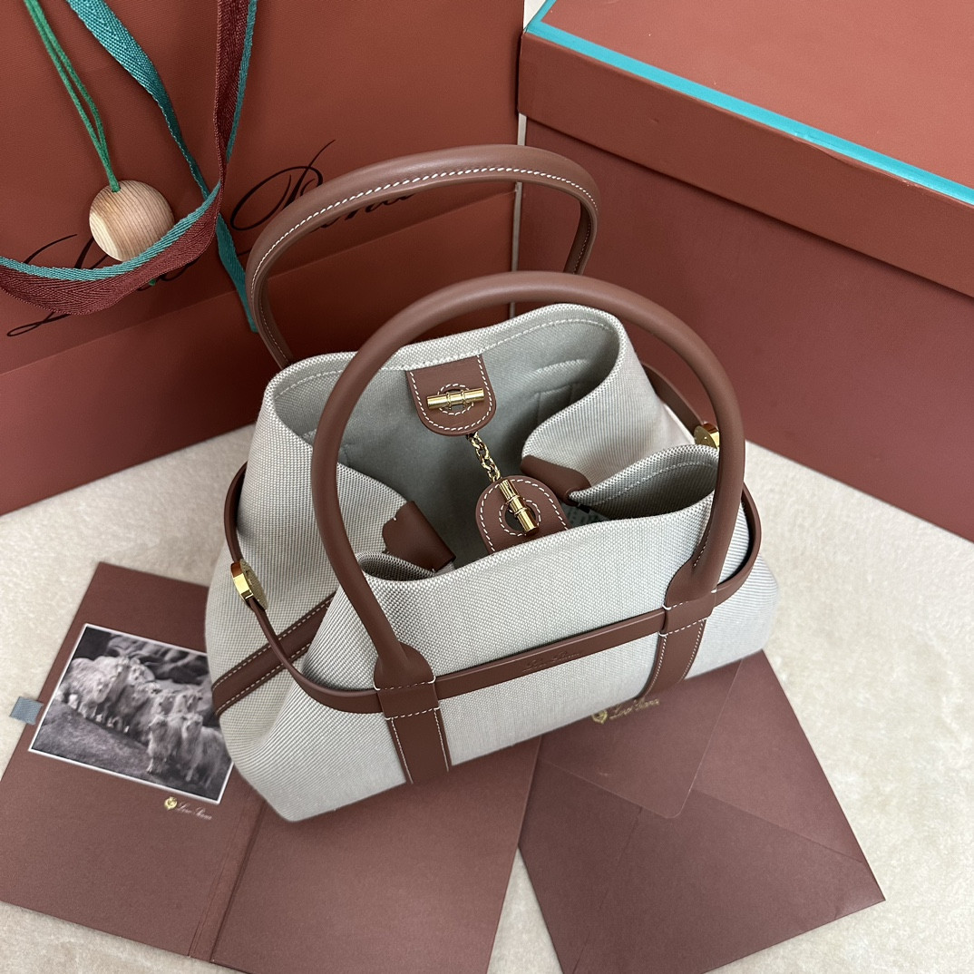 Loro Piana Small Ghiera Shopper 28x19x12cm