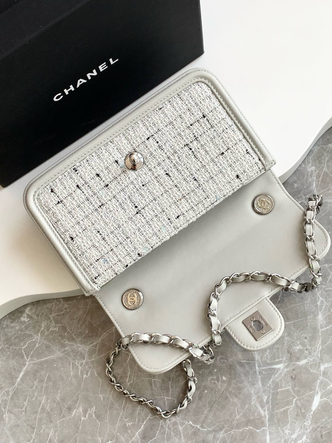 Chanel Flap Bag 22cm