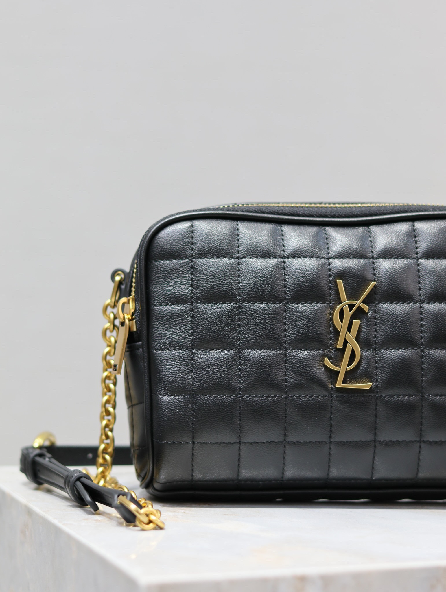 YSL cassandre matelassé carré camera bag in lambskin 19.5x14x4cm