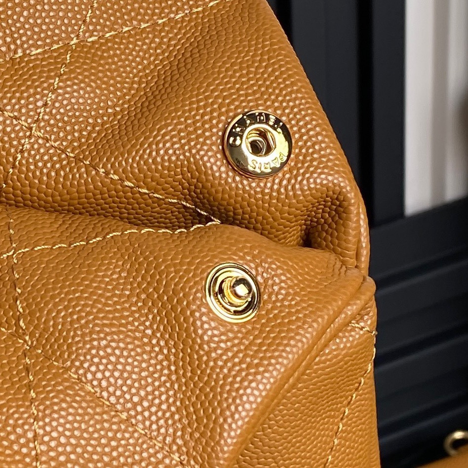 Chanel 22 Handbag 39cm