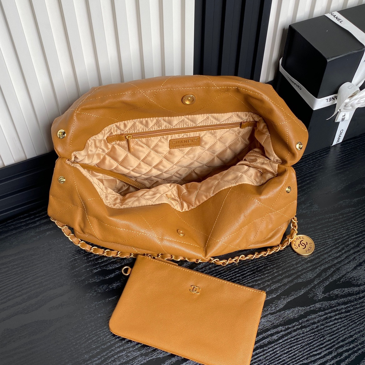Chanel 22 Handbag 39cm